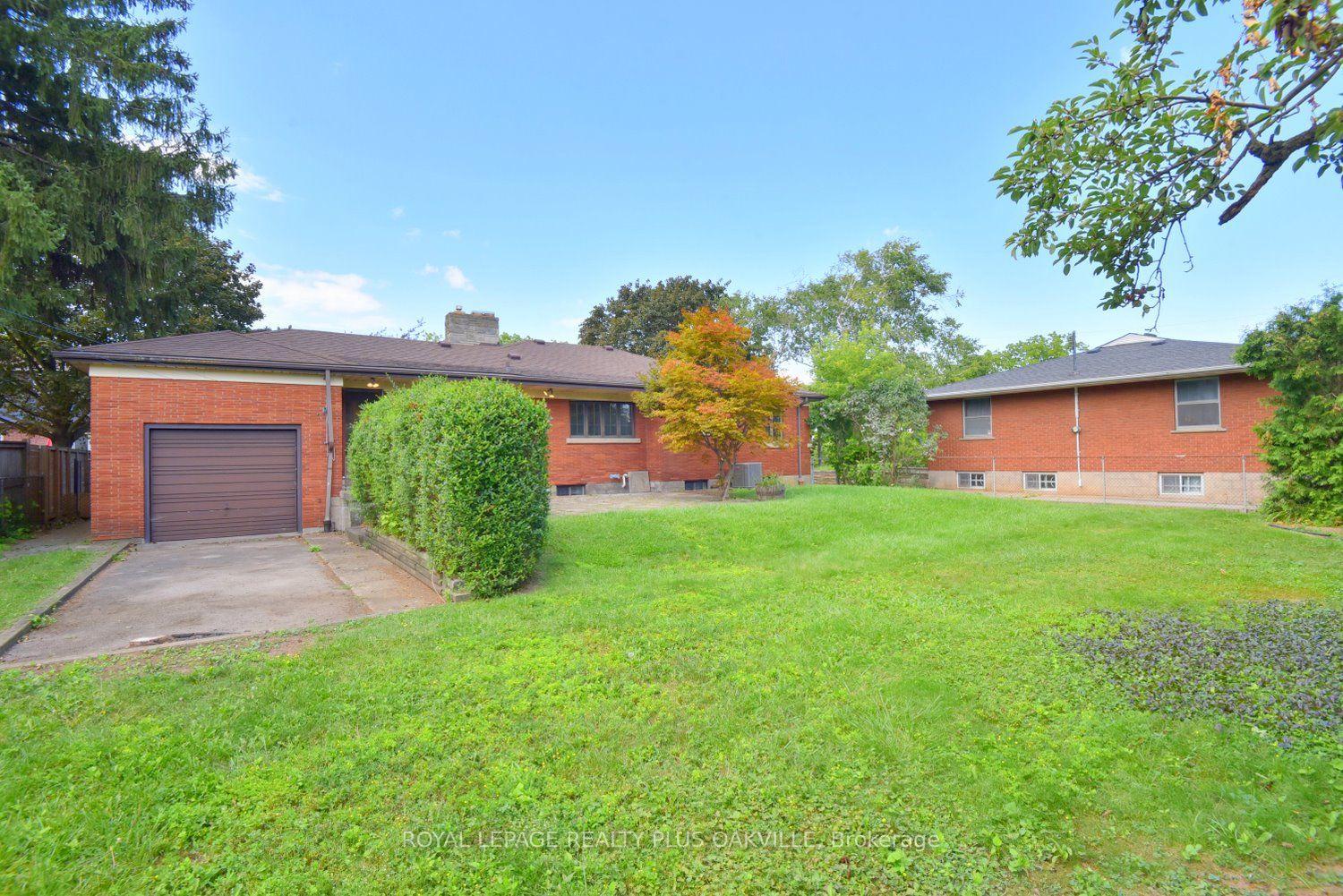 Photo 31 of 298 Pottruff Road N, Hamilton, Kentley — HOMEH