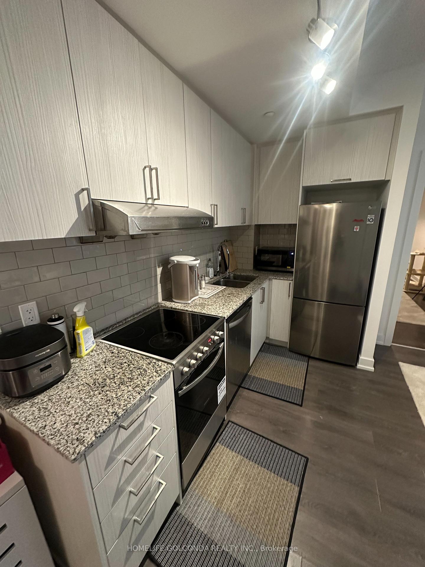 Photo 4 of Unit 605W, 268 Buchanan Drive, Markham, Unionville — HOMEH