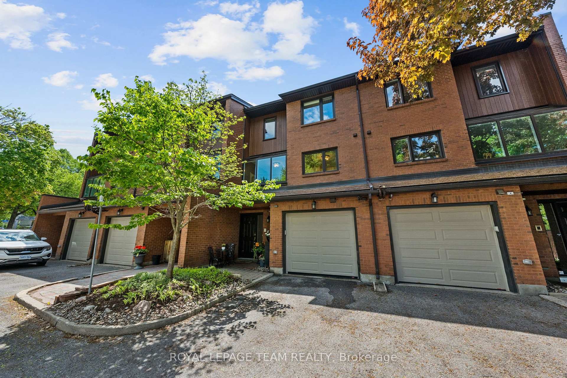 Photo of Unit 6, 625 Richmond Road