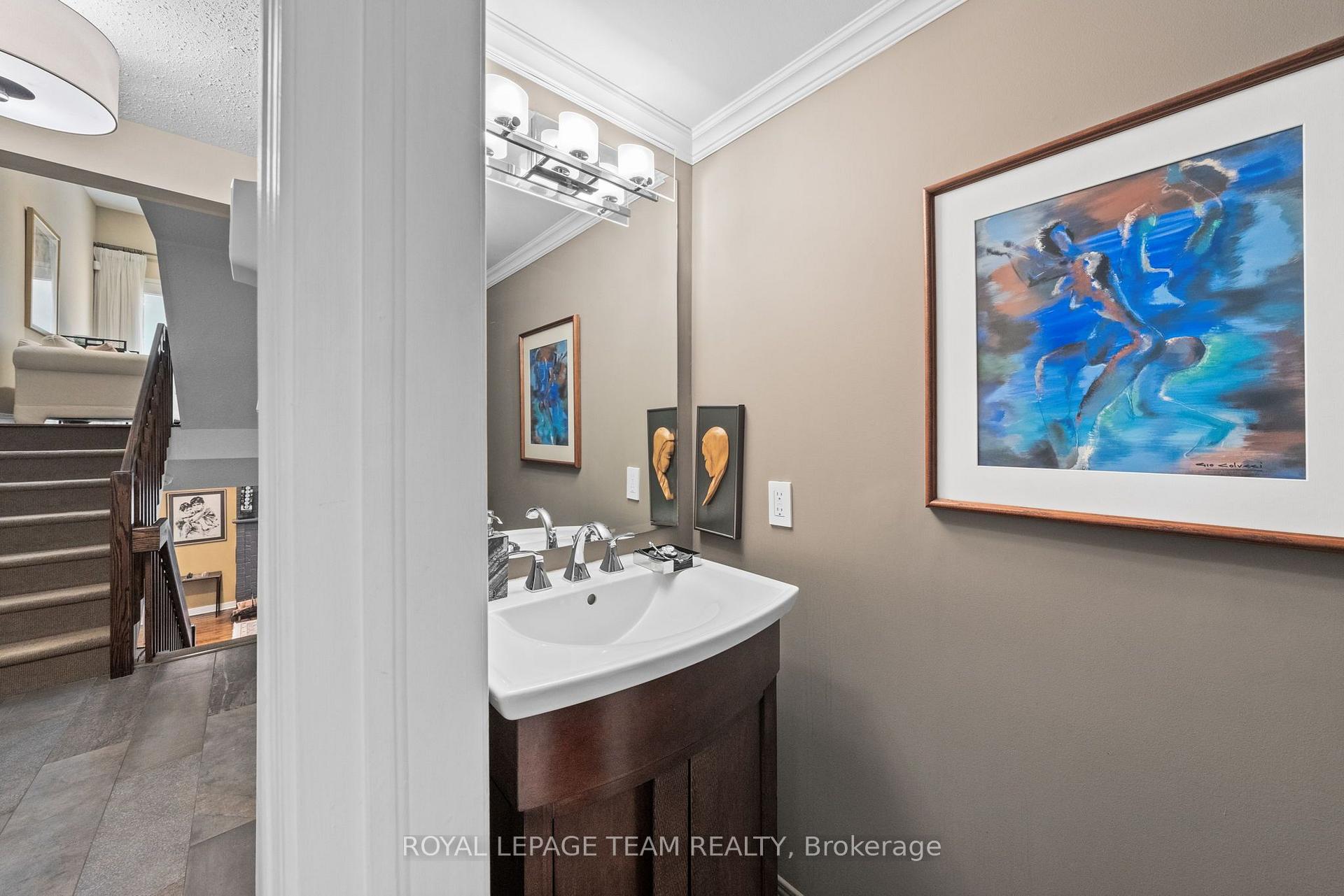 Photo 3 of Unit 6, 625 Richmond Road, Ottawa, Woodroffe — HOMEH