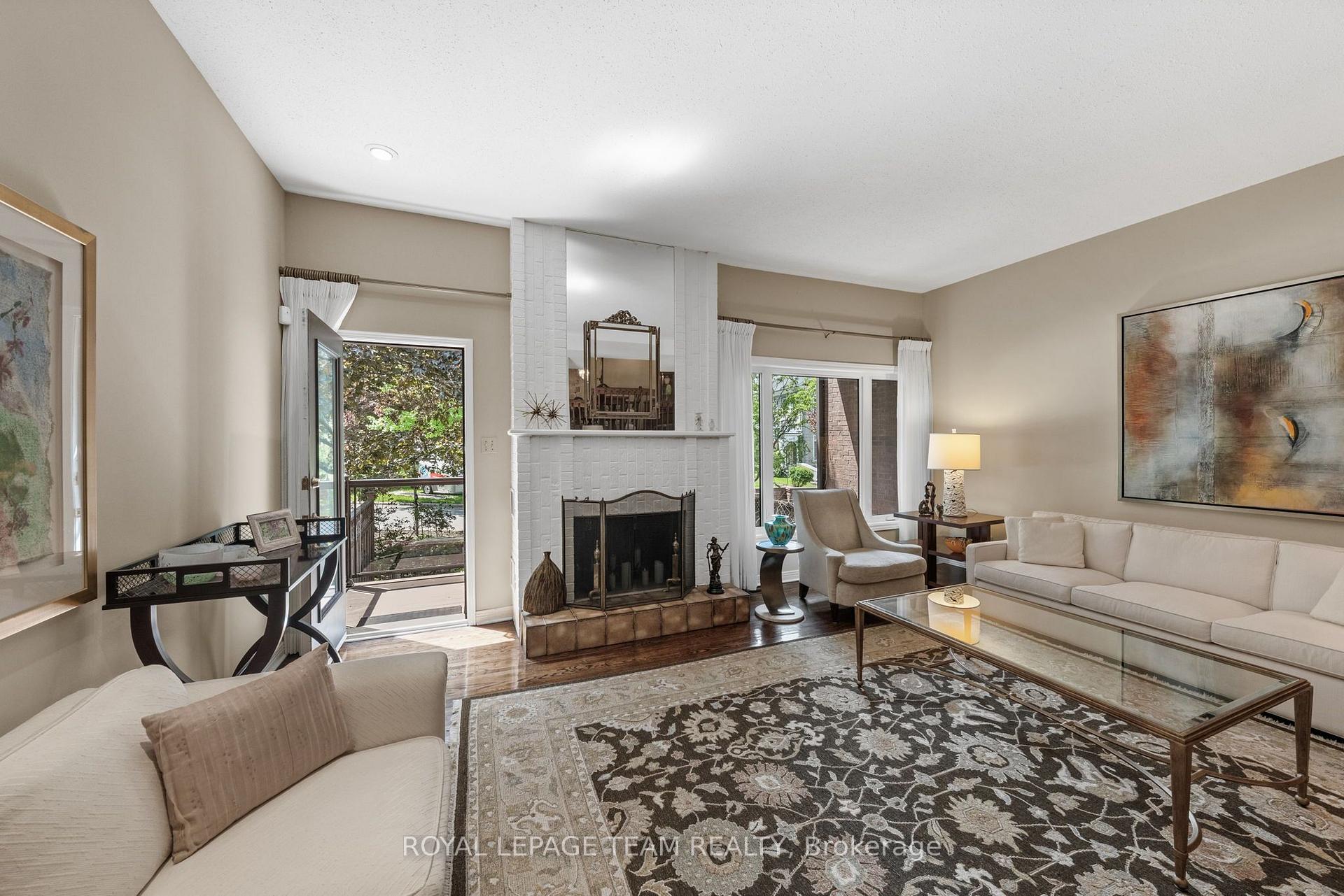 Photo 5 of Unit 6, 625 Richmond Road, Ottawa, Woodroffe — HOMEH