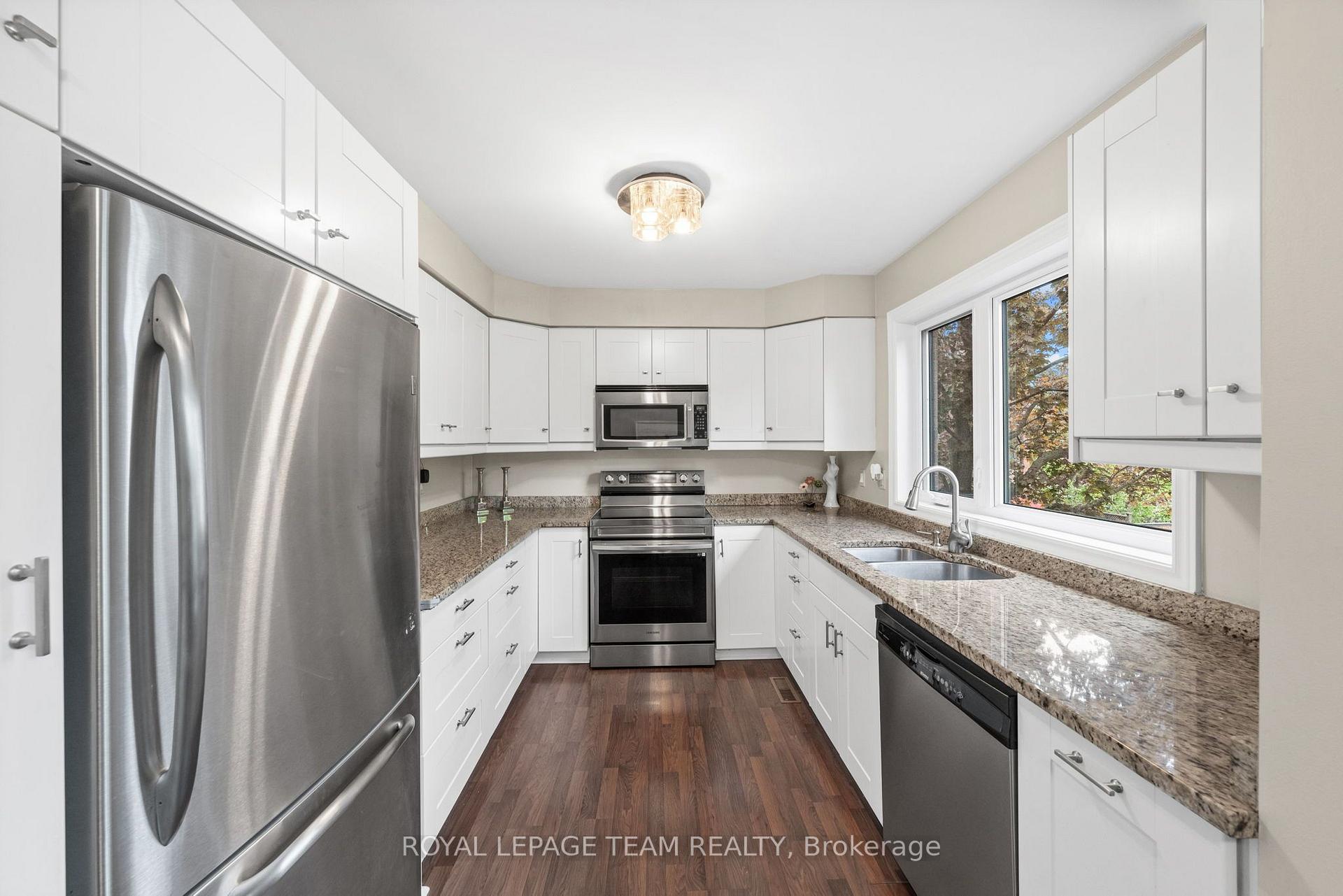 Photo 10 of Unit 6, 625 Richmond Road, Ottawa, Woodroffe — HOMEH