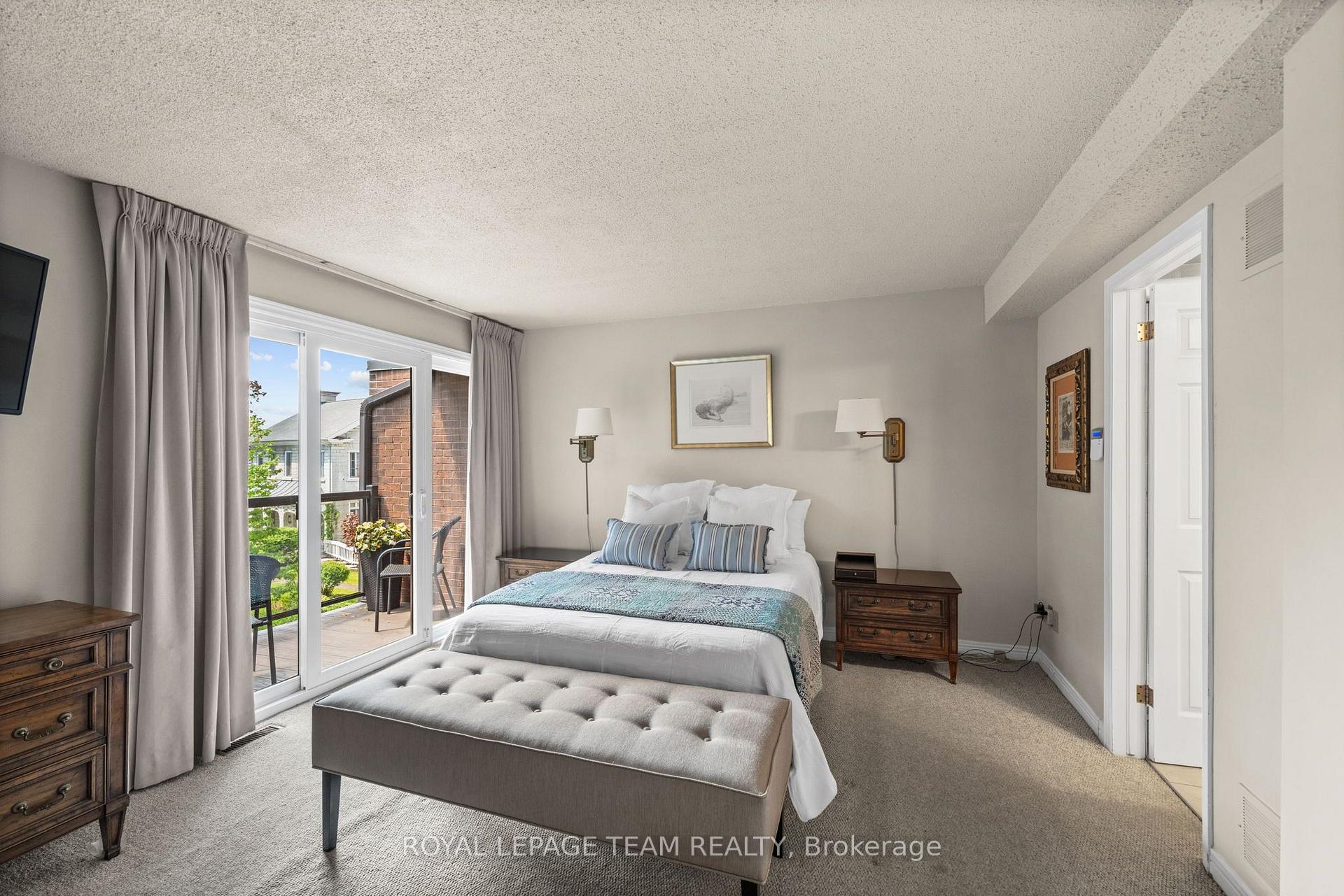 Photo 13 of Unit 6, 625 Richmond Road, Ottawa, Woodroffe — HOMEH