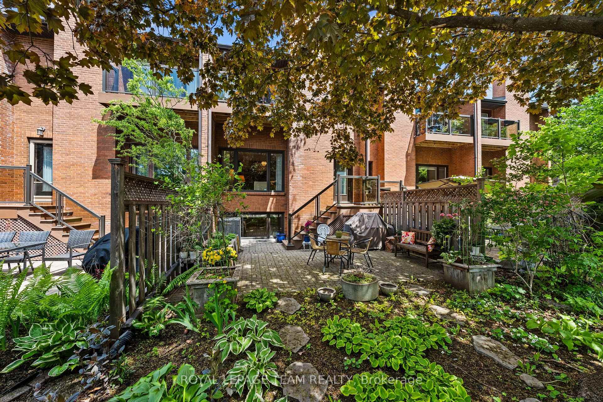 Photo 23 of Unit 6, 625 Richmond Road, Ottawa, Woodroffe — HOMEH