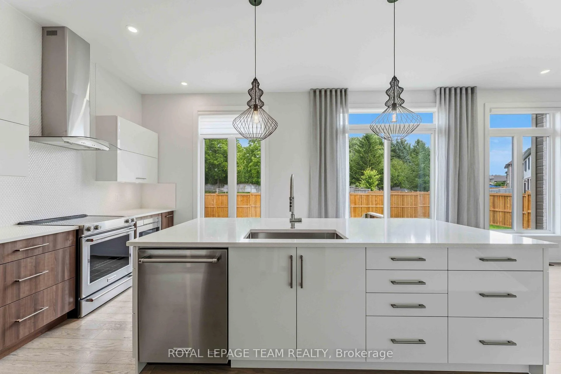 Photo 5 of 513 Bridgeport Avenue, Ottawa, Mahogany Community — HOMEH
