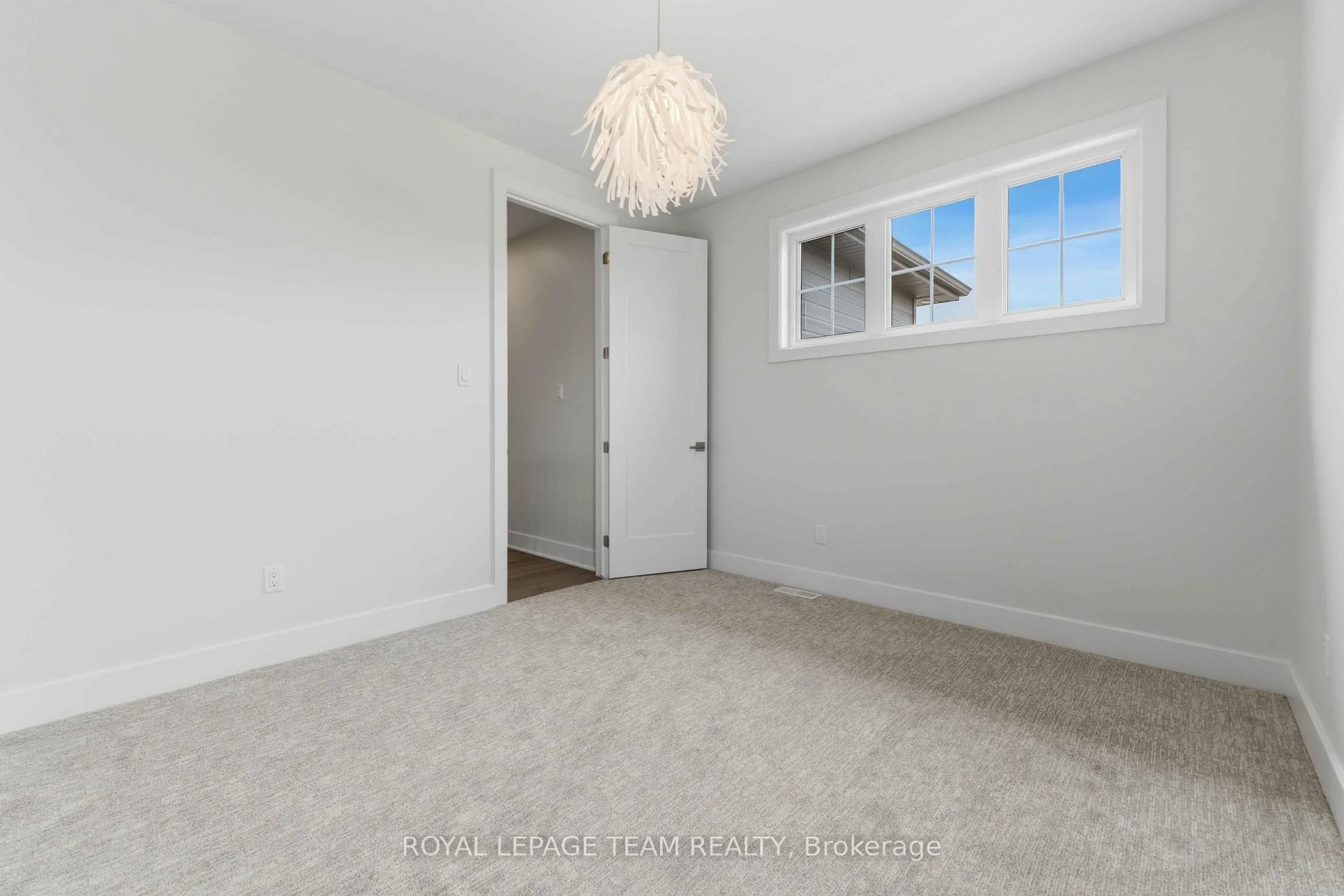 Photo 48 of 513 Bridgeport Avenue, Ottawa, Mahogany Community — HOMEH