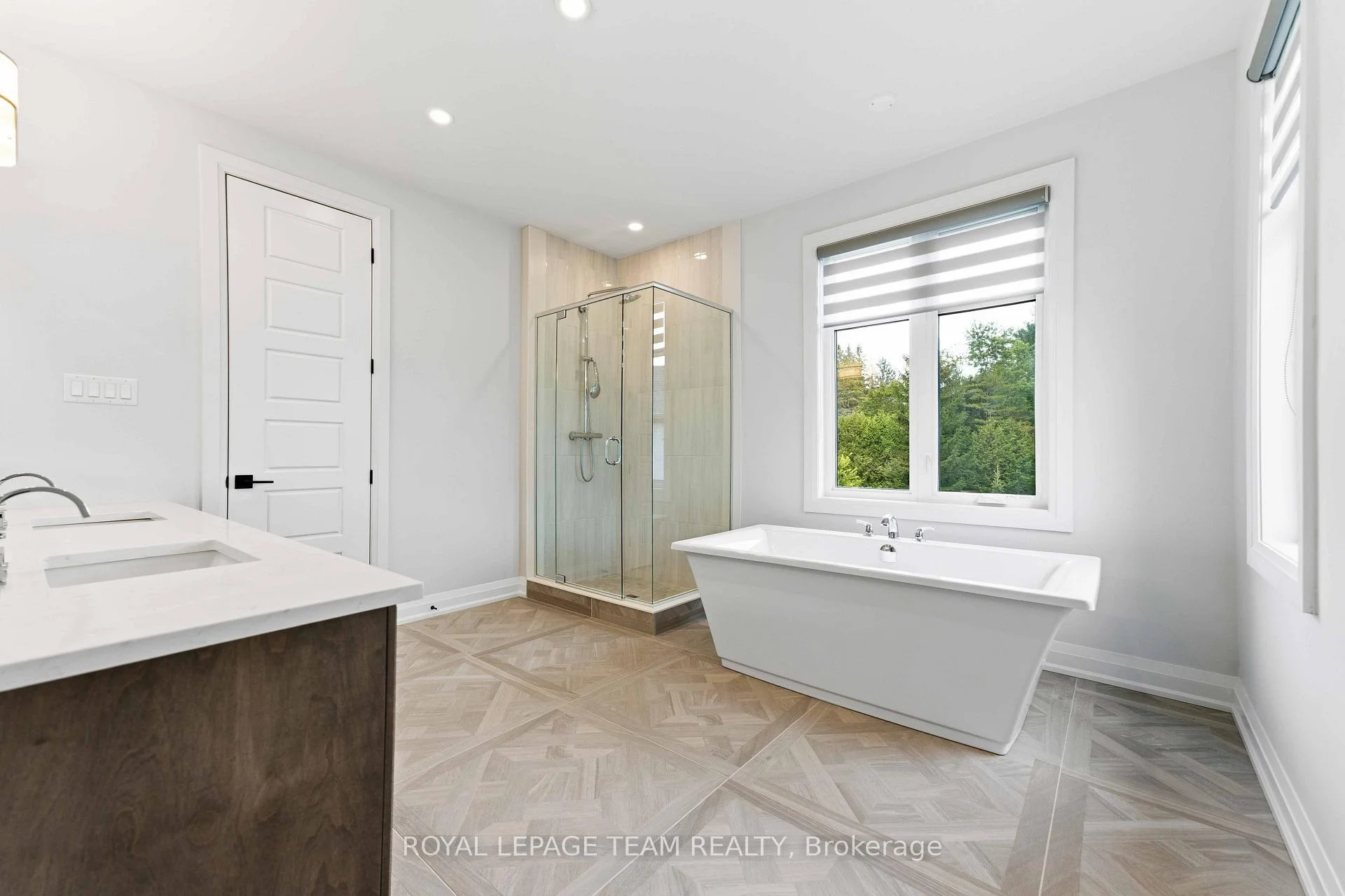 Photo 100 of 513 Bridgeport Avenue, Ottawa, Mahogany Community — HOMEH