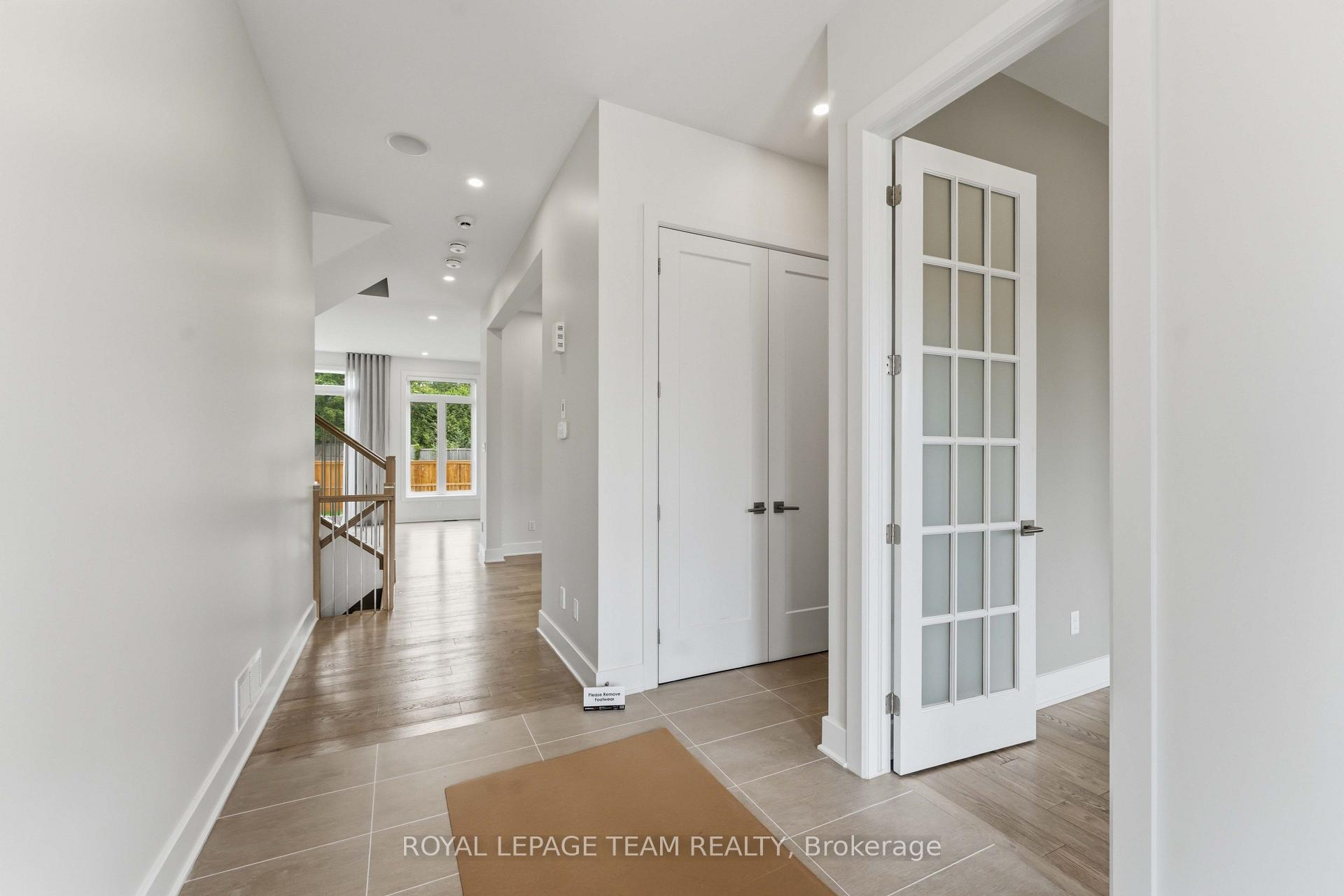 Photo 7 of 517 Bridgeport Avenue, Ottawa, Mahogany Community — HOMEH