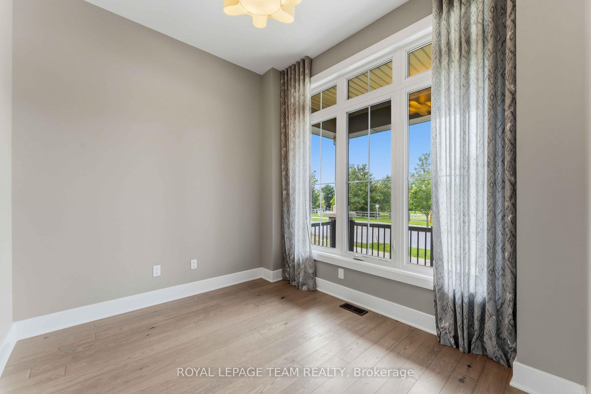 Photo 9 of 517 Bridgeport Avenue, Ottawa, Mahogany Community — HOMEH
