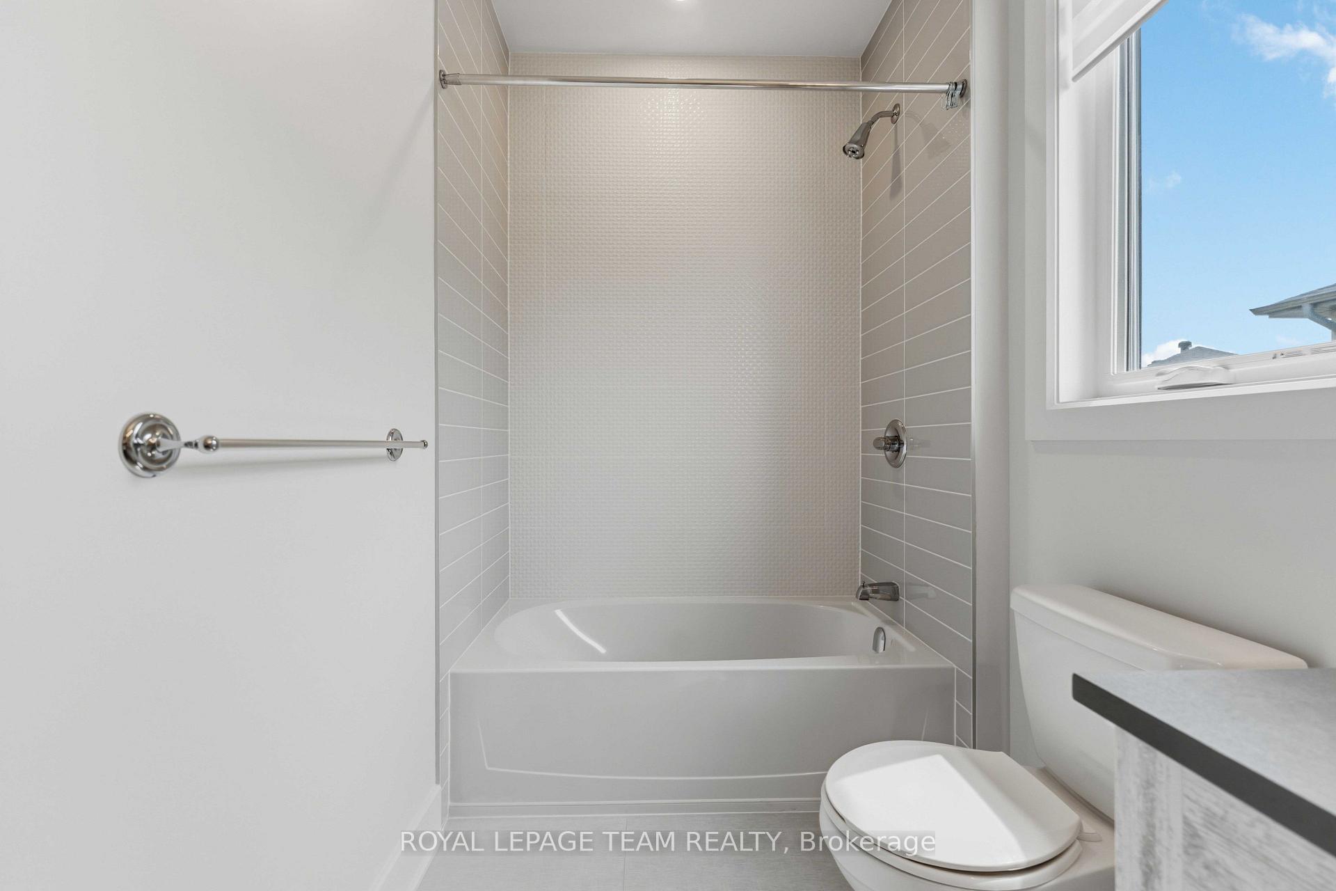 Photo 41 of 517 Bridgeport Avenue, Ottawa, Mahogany Community — HOMEH