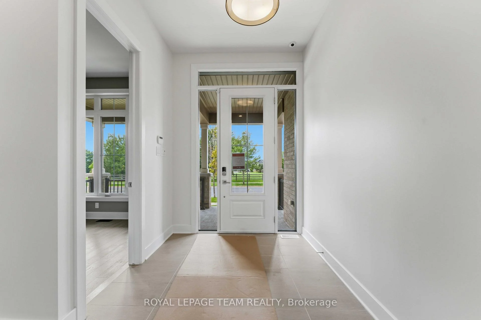 Photo 6 of 517 Bridgeport Avenue, Ottawa, Mahogany Community — HOMEH