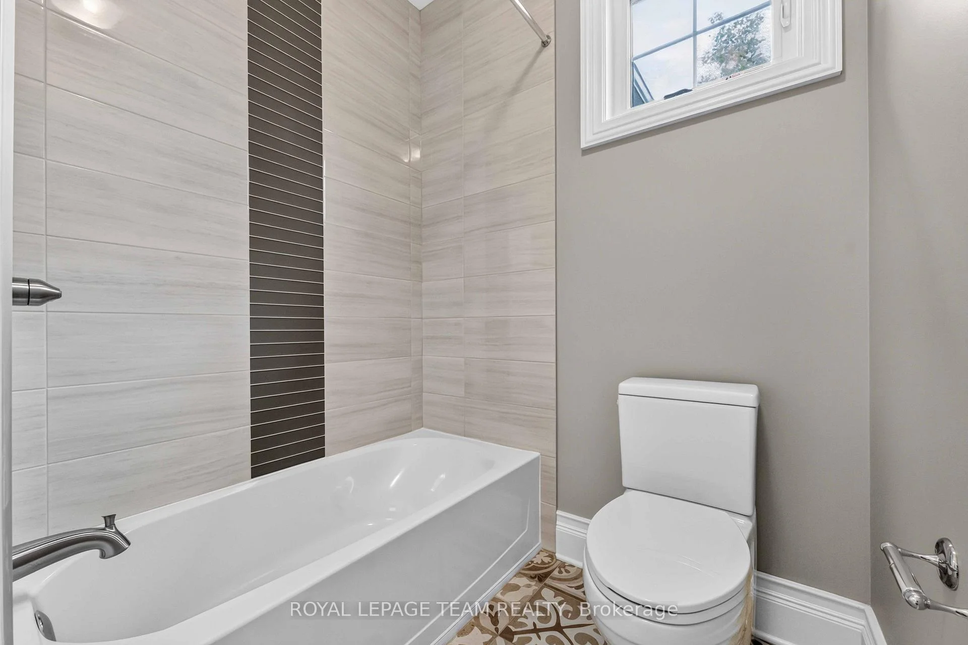 Photo 64 of 517 Bridgeport Avenue, Ottawa, Mahogany Community — HOMEH