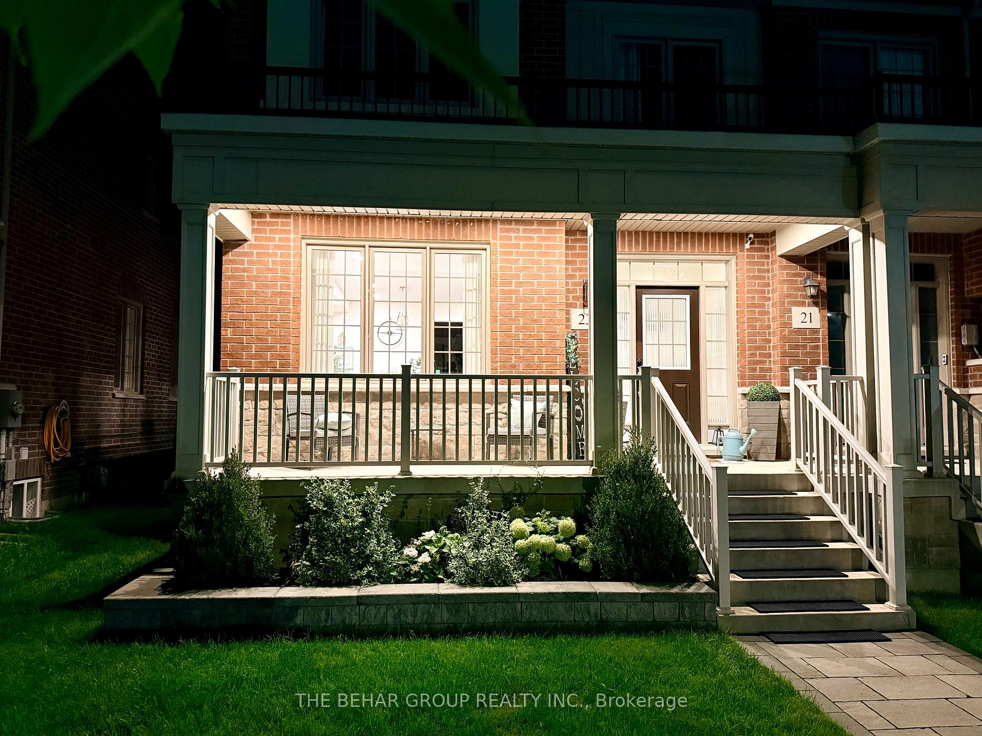 Photo 33 of 23 Carratuck Street, East Gwillimbury, Sharon — HOMEH