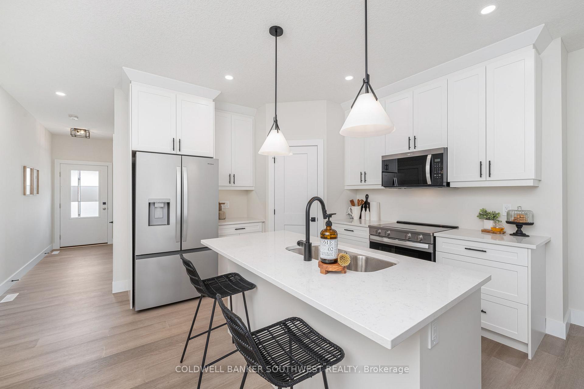 Photo 2 of 415 Anise Lane, Sarnia — HOMEH