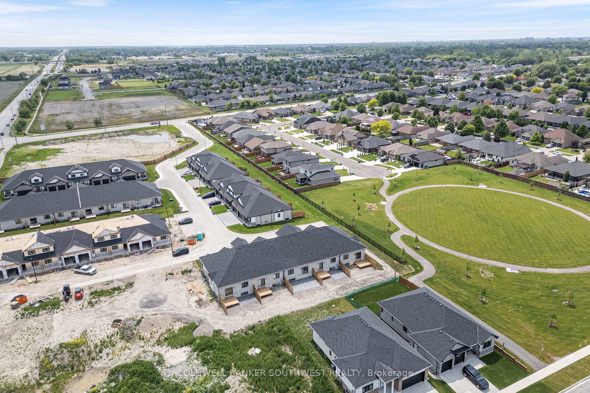 Photo 27 of 415 Anise Lane, Sarnia — HOMEH