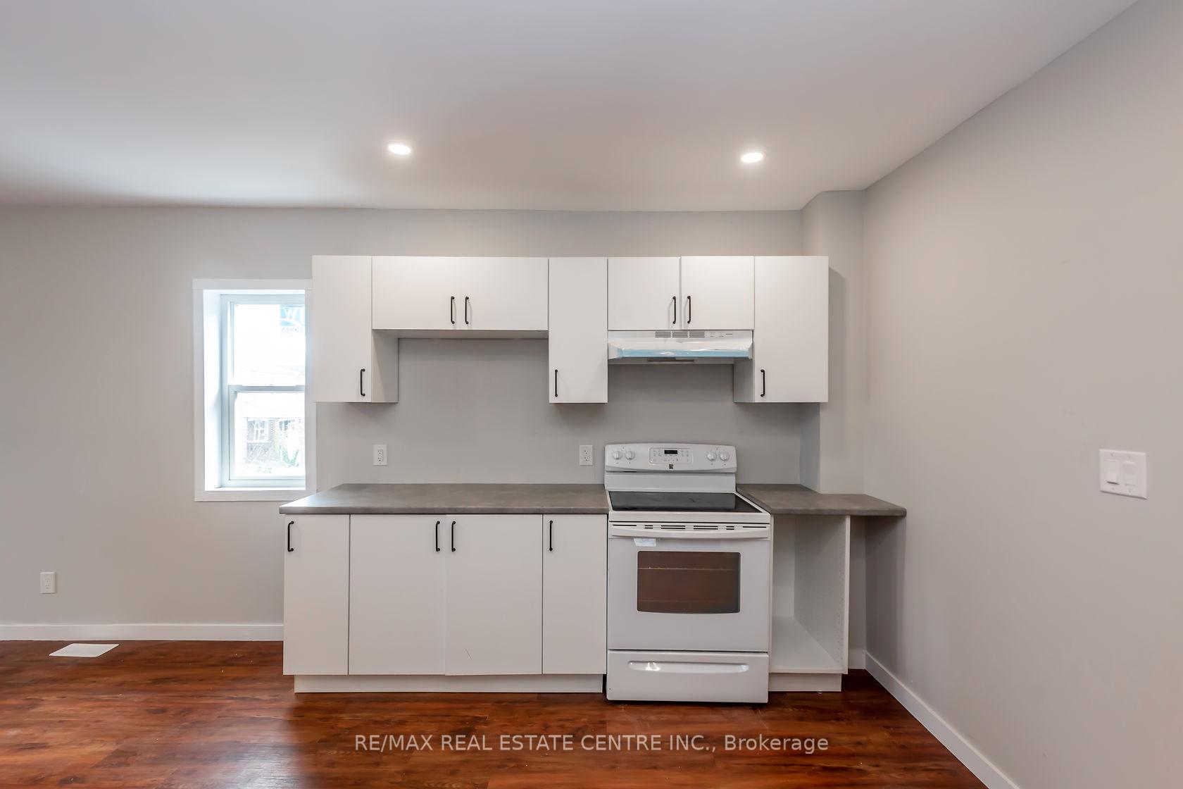Photo 7 of Unit A, 104 Beach Road, Hamilton, Industrial Sector — HOMEH