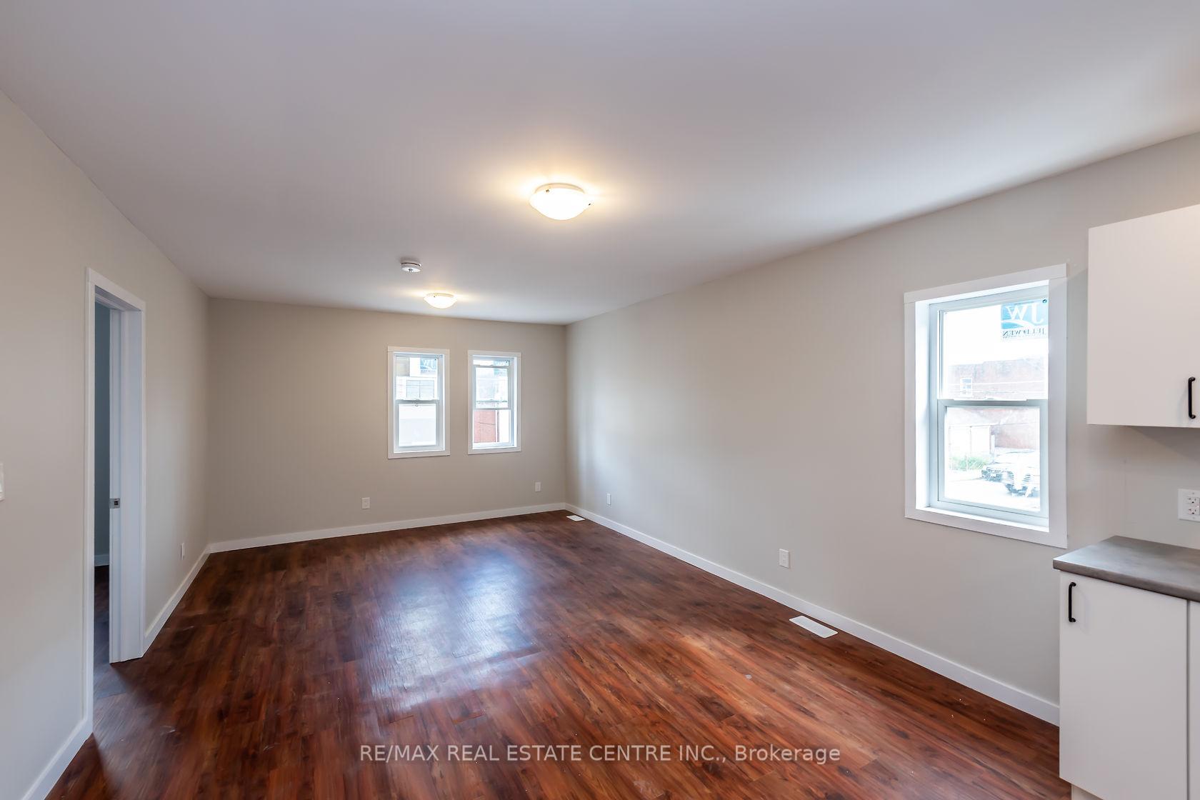 Photo 8 of Unit A, 104 Beach Road, Hamilton, Industrial Sector — HOMEH
