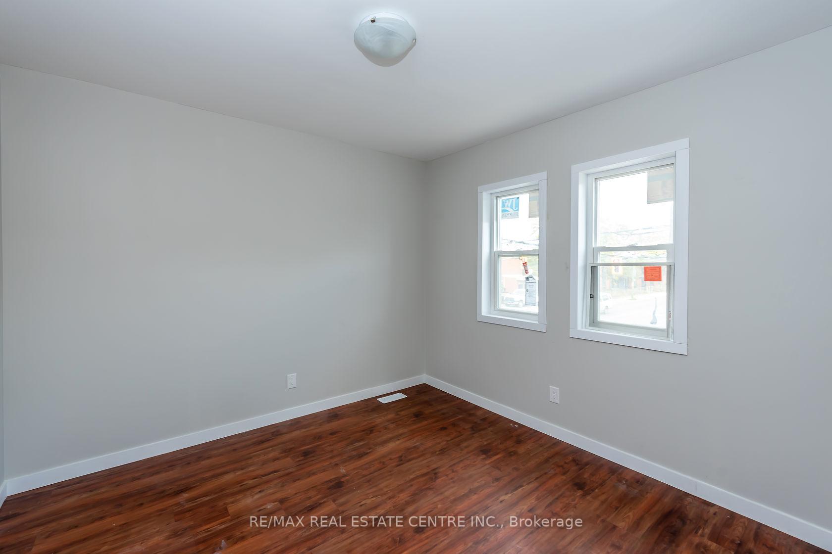 Photo 10 of Unit A, 104 Beach Road, Hamilton, Industrial Sector — HOMEH