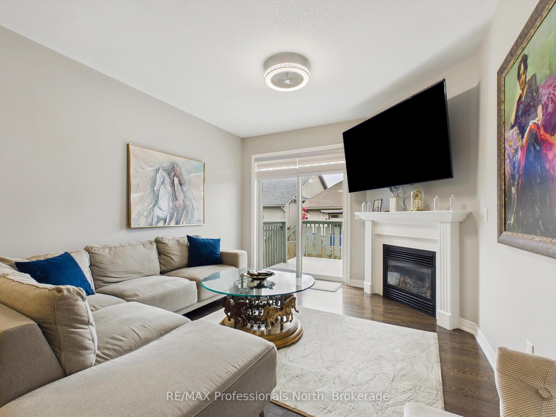 Photo 6 of 35 Canterbury Circle, Orillia — HOMEH