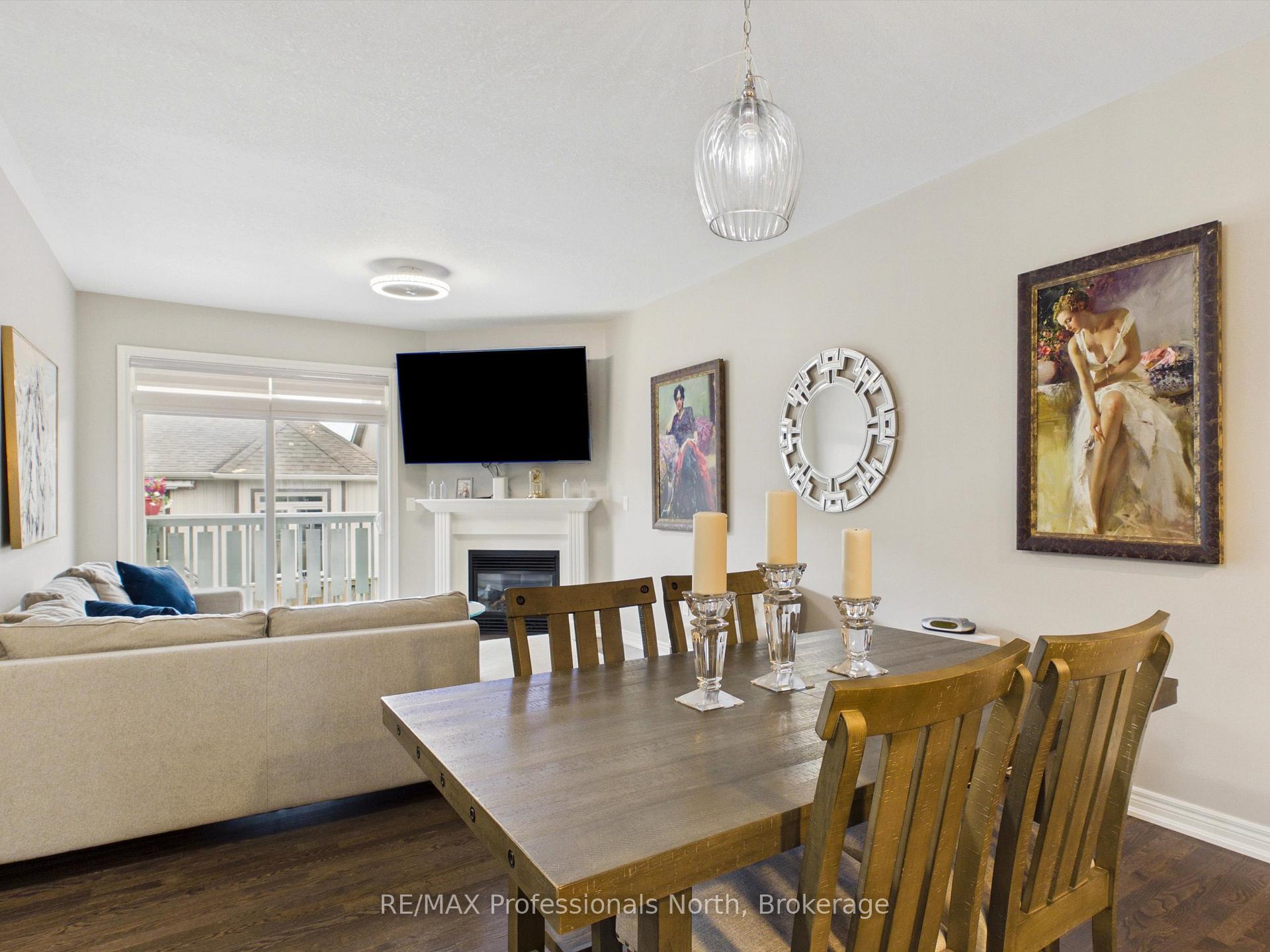 Photo 13 of 35 Canterbury Circle, Orillia — HOMEH