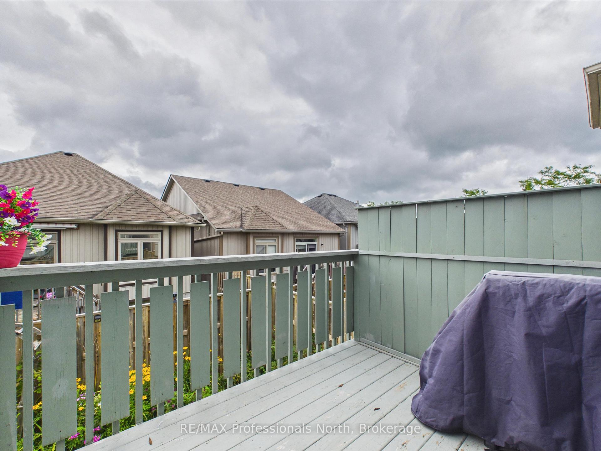 Photo 26 of 35 Canterbury Circle, Orillia — HOMEH
