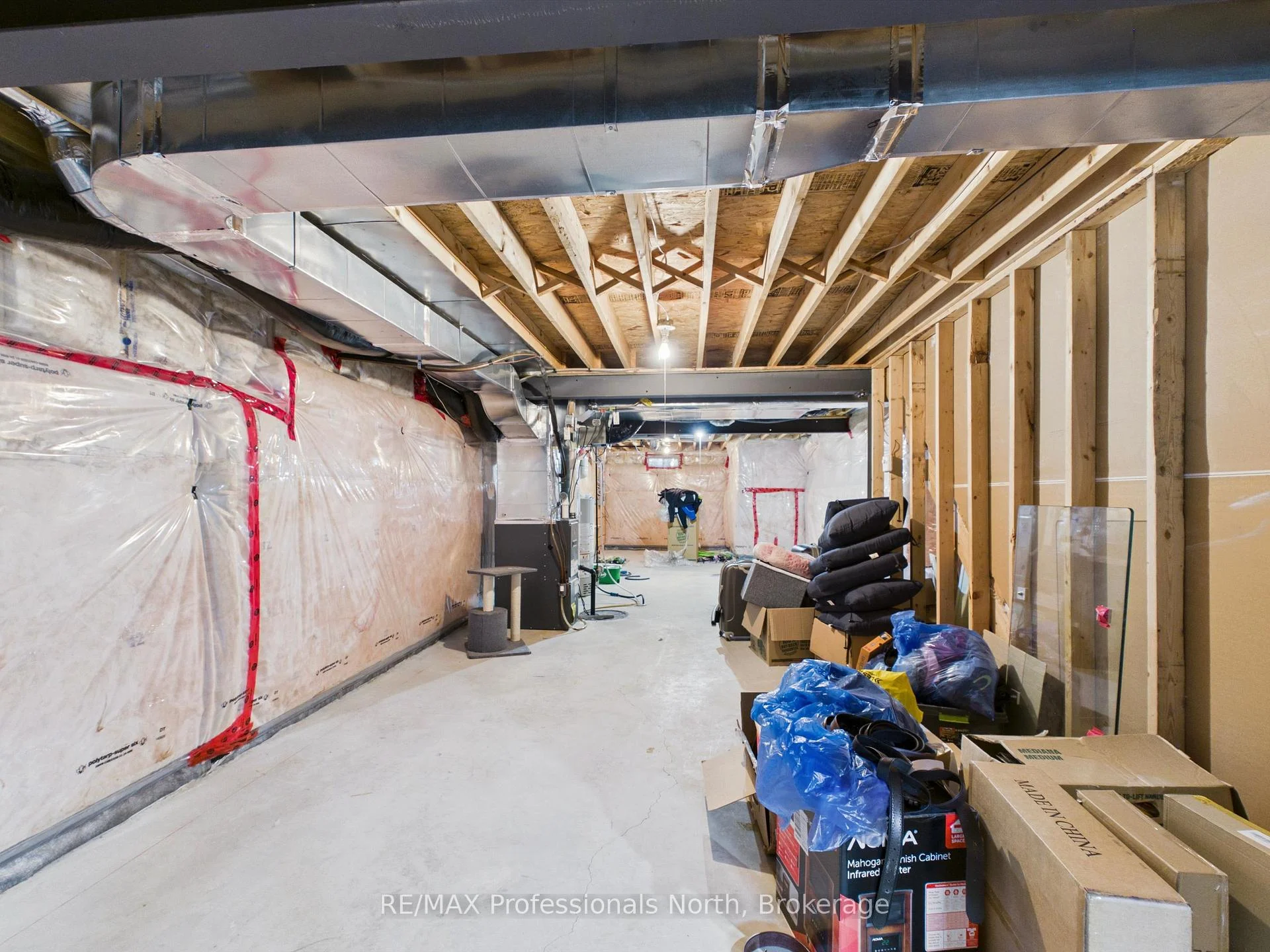 Photo 22 of 35 Canterbury Circle, Orillia — HOMEH