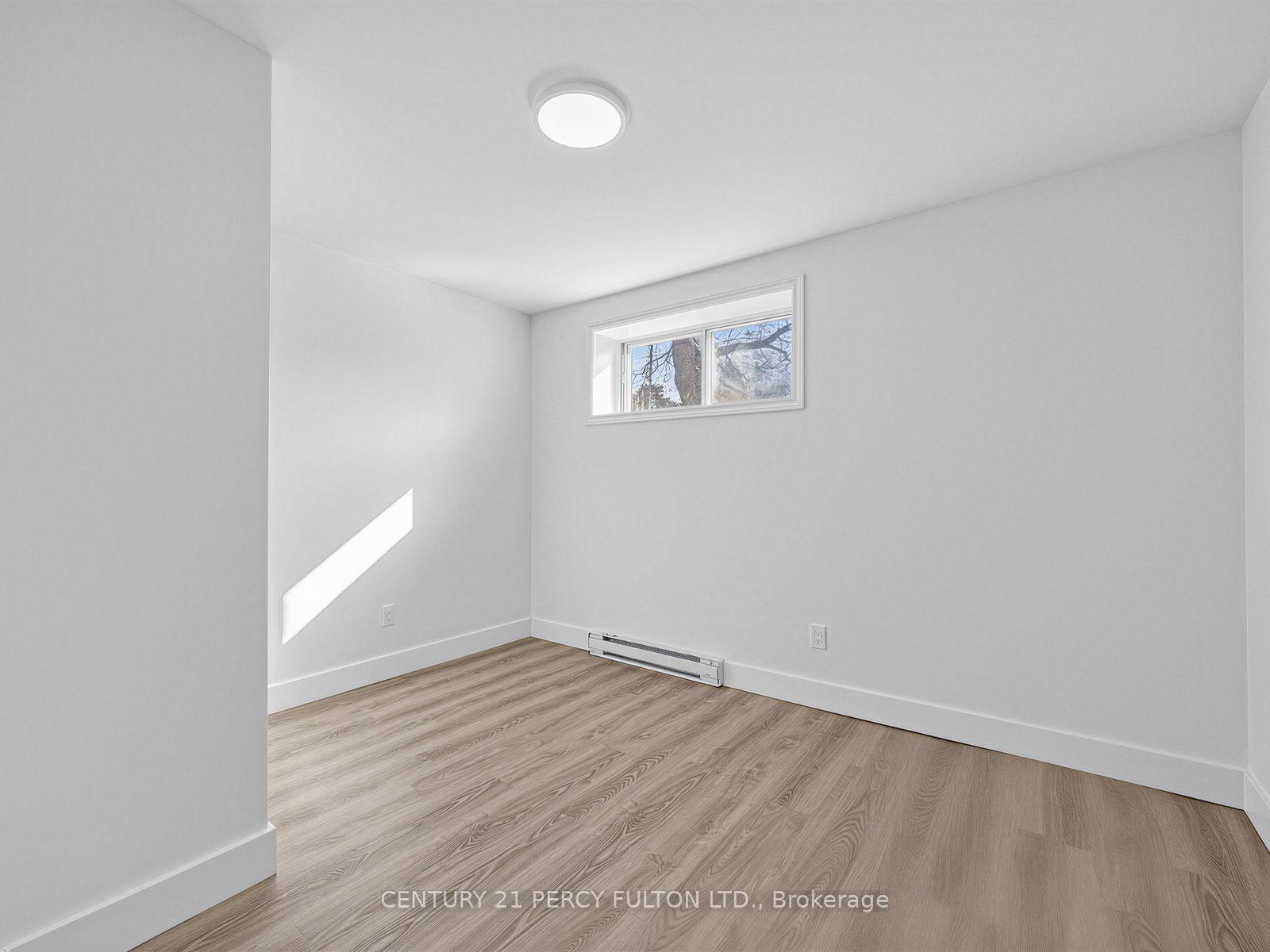 Photo 9 of Unit 302, 200 Garden Street, Whitby, Downtown Whitby — HOMEH