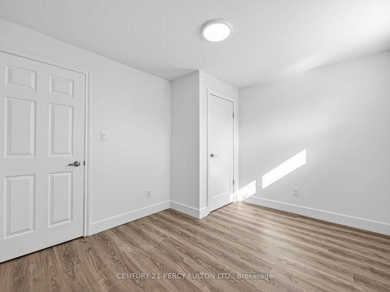 Photo 10 of Unit 302, 200 Garden Street, Whitby, Downtown Whitby — HOMEH