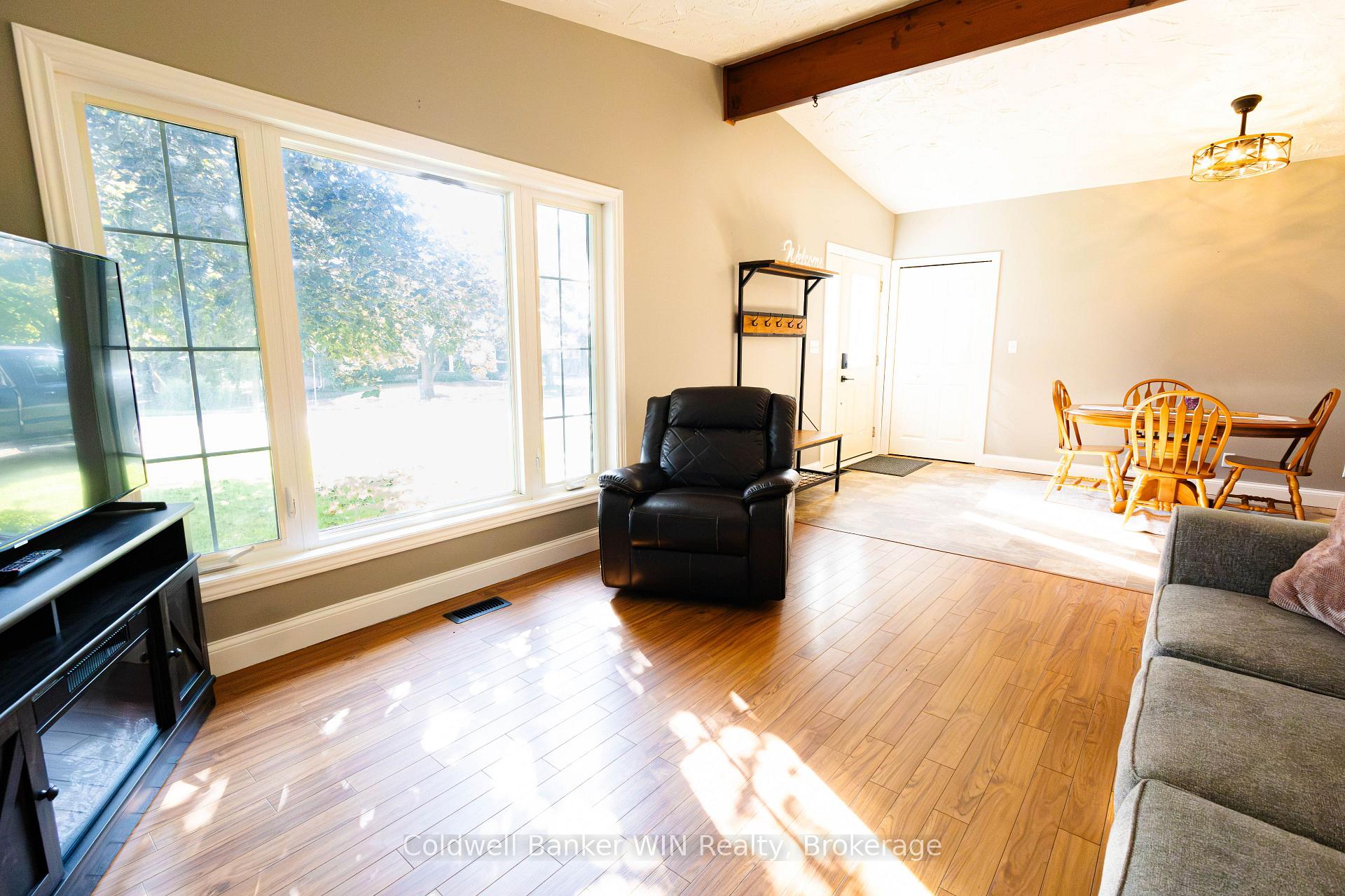 Photo 5 of 25 Thomas Street, South Bruce — HOMEH