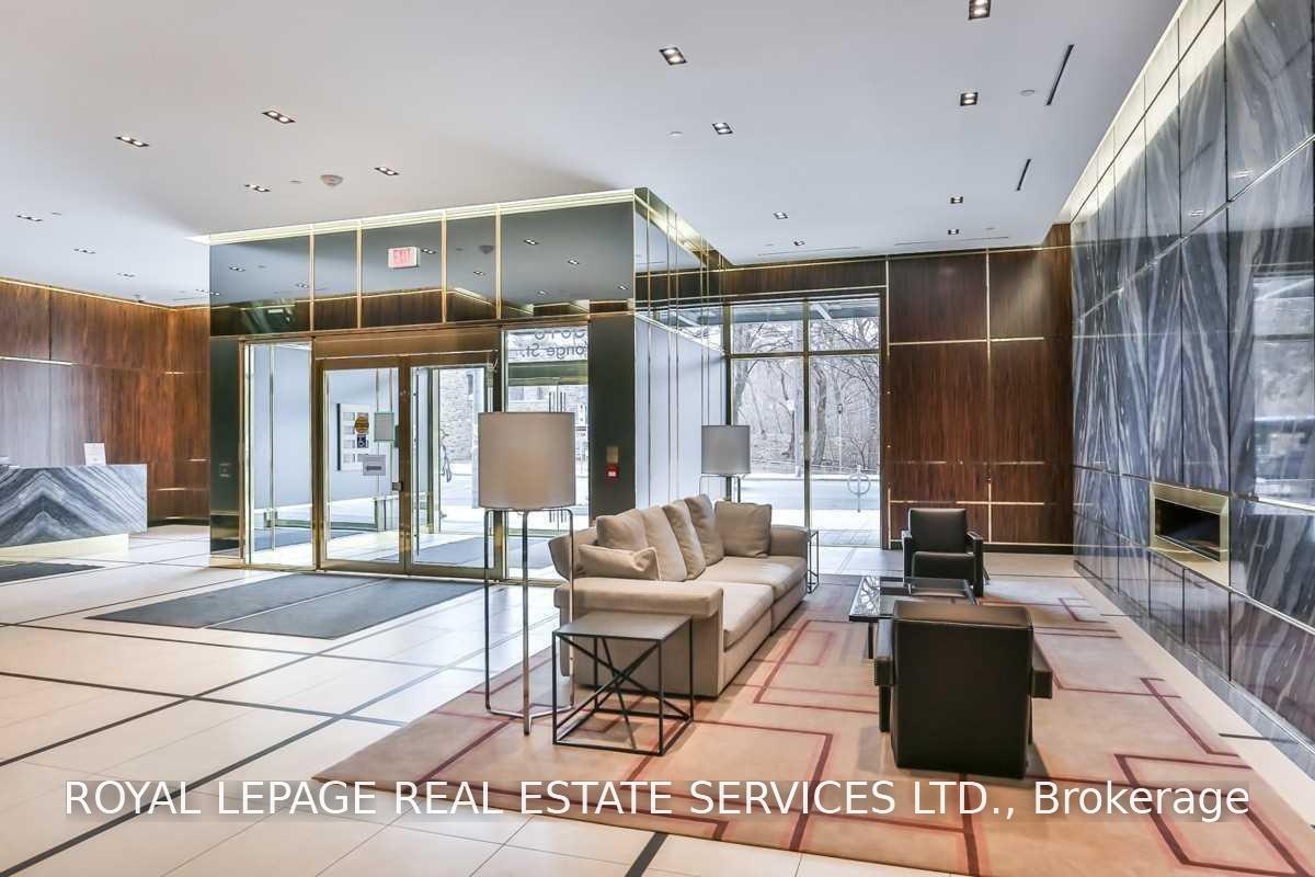 Photo 10 of Unit 202, 3018 Yonge Street, Toronto, Lawrence Park South — HOMEH