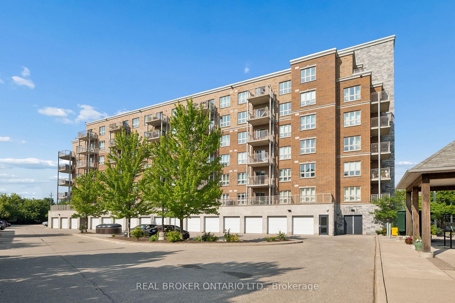 Photo 3 of Unit 211, 155 Water Street S, Cambridge, Christopher-Champlain — HOMEH