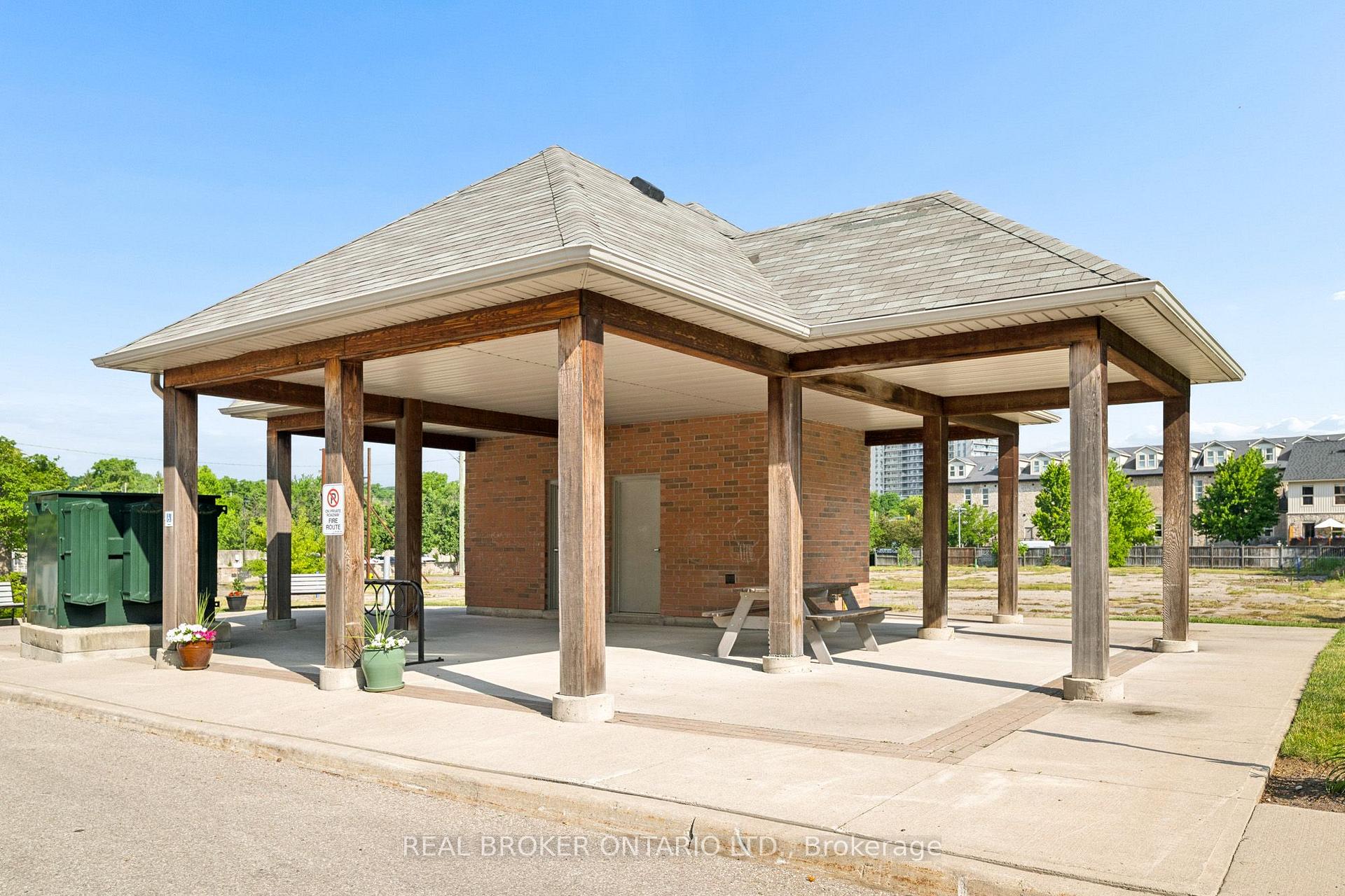 Photo 29 of Unit 211, 155 Water Street S, Cambridge, Christopher-Champlain — HOMEH