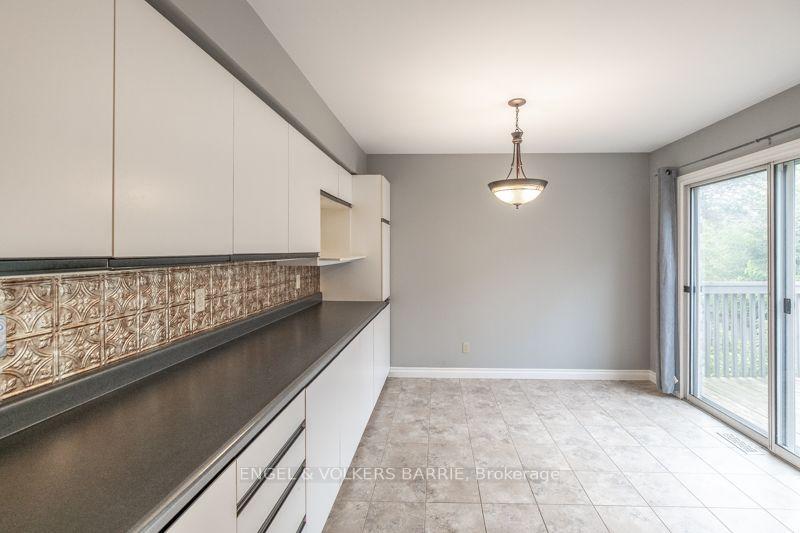 Photo 9 of 94 Ferguson Drive, Barrie, Northwest — HOMEH