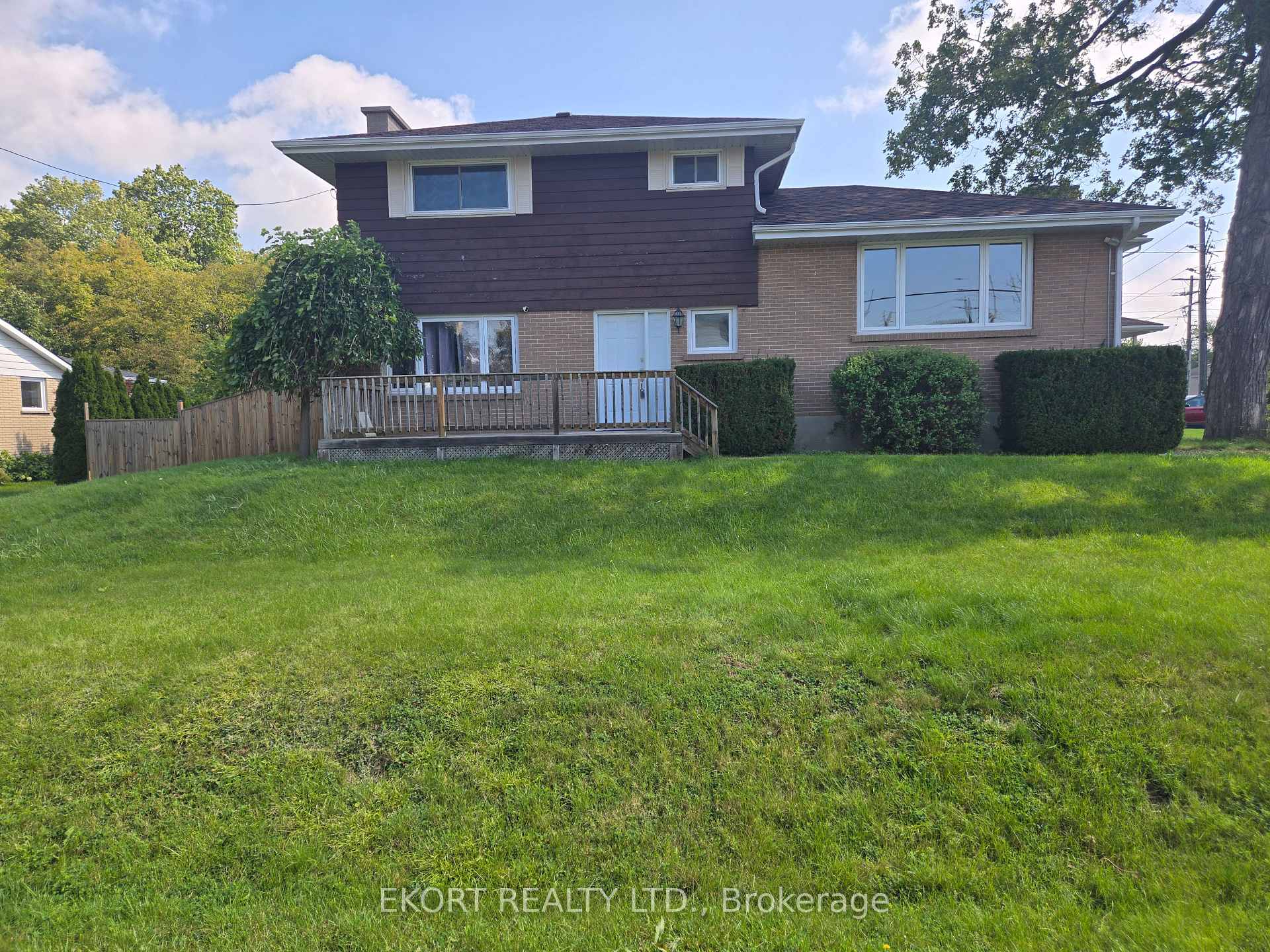 Photo 2 of 12 Edgehill Road, Belleville, Belleville Ward — HOMEH