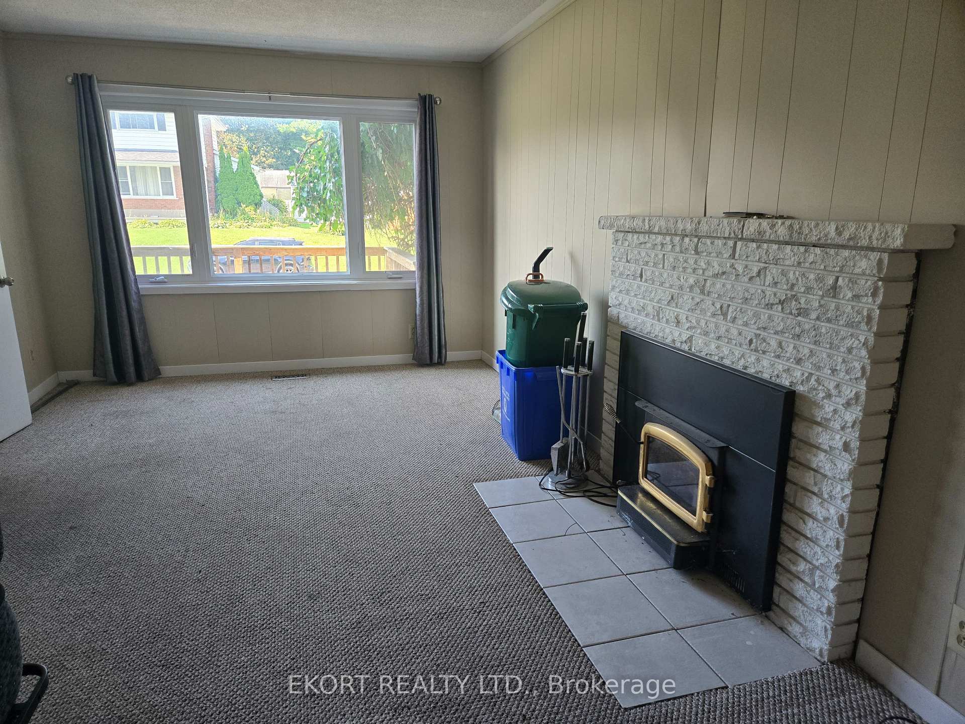 Photo 9 of 12 Edgehill Road, Belleville, Belleville Ward — HOMEH