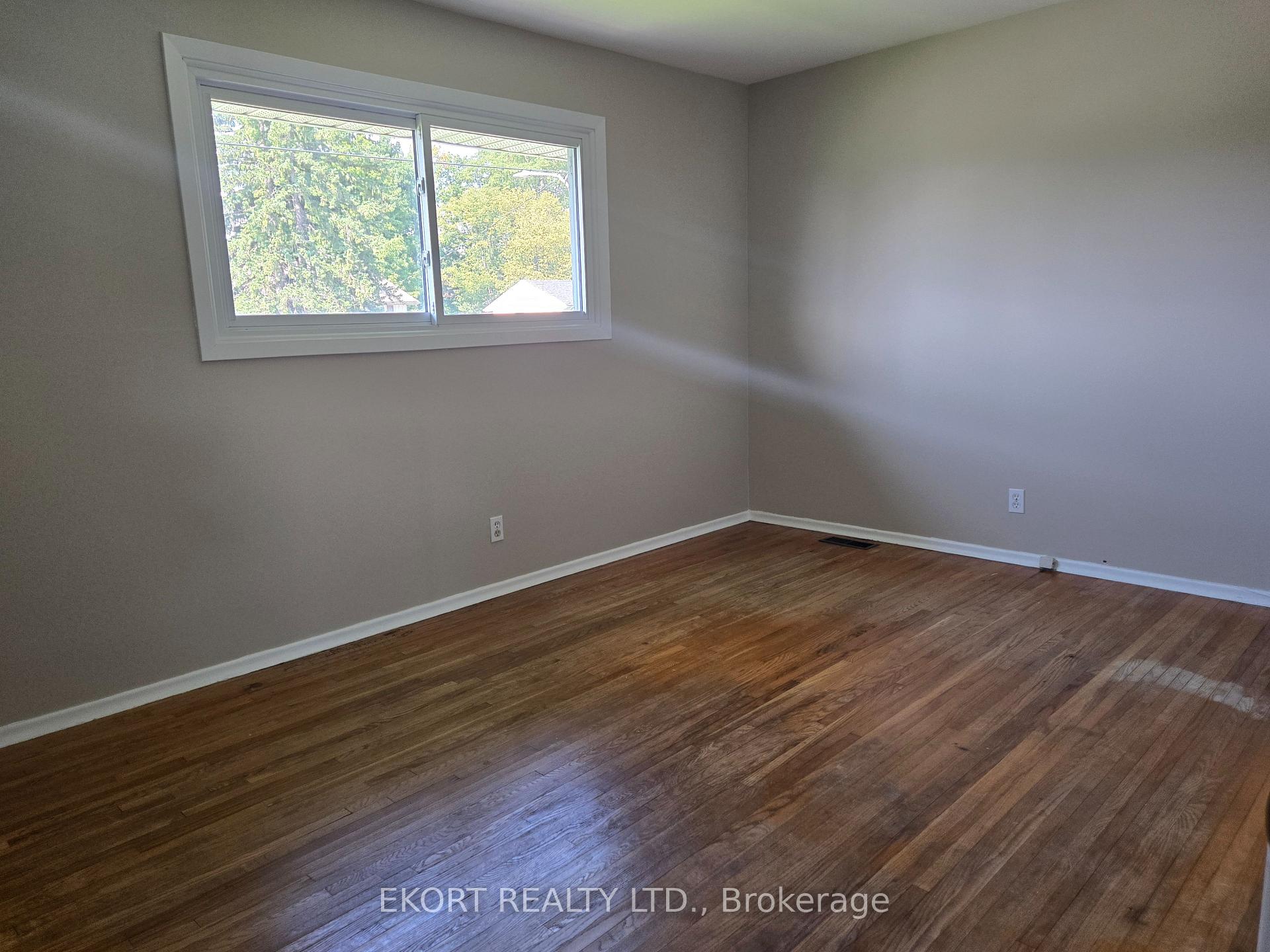 Photo 21 of 12 Edgehill Road, Belleville, Belleville Ward — HOMEH
