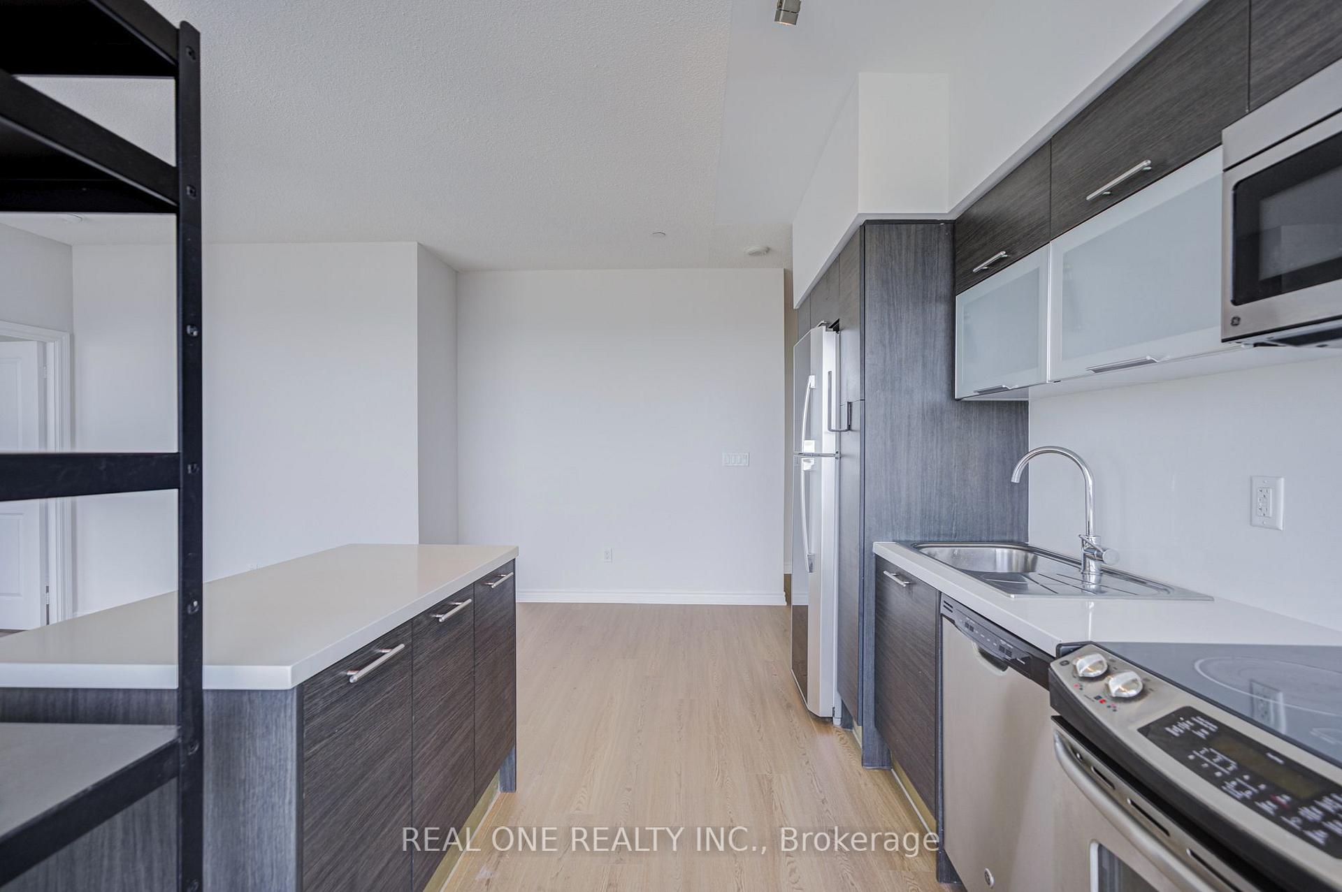 Photo 13 of Unit 5814, 386 Yonge Street, Toronto, Bay Street Corridor — HOMEH