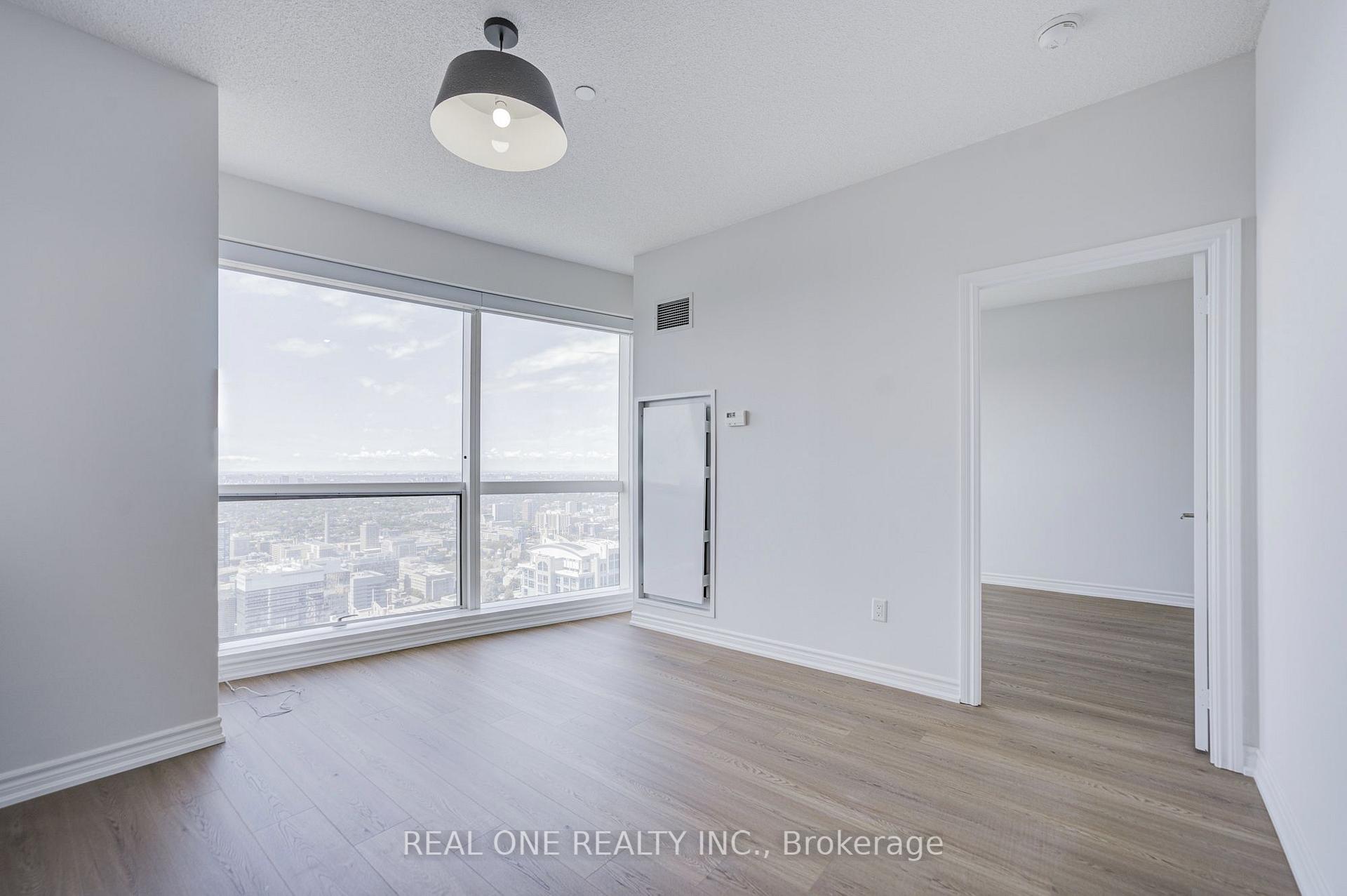 Photo 18 of Unit 5814, 386 Yonge Street, Toronto, Bay Street Corridor — HOMEH