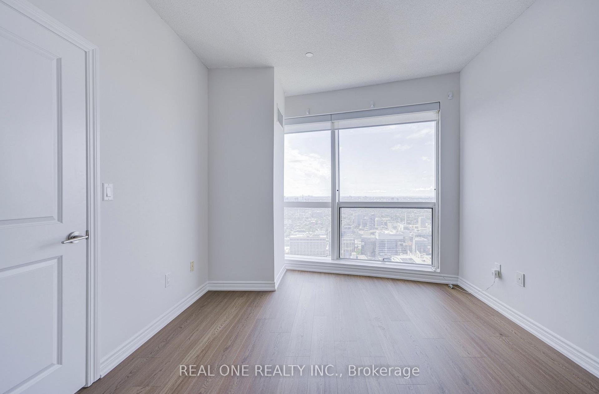 Photo 22 of Unit 5814, 386 Yonge Street, Toronto, Bay Street Corridor — HOMEH