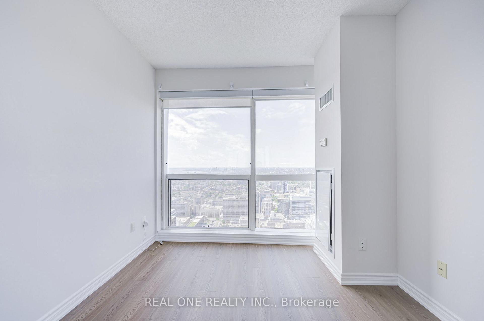 Photo 26 of Unit 5814, 386 Yonge Street, Toronto, Bay Street Corridor — HOMEH