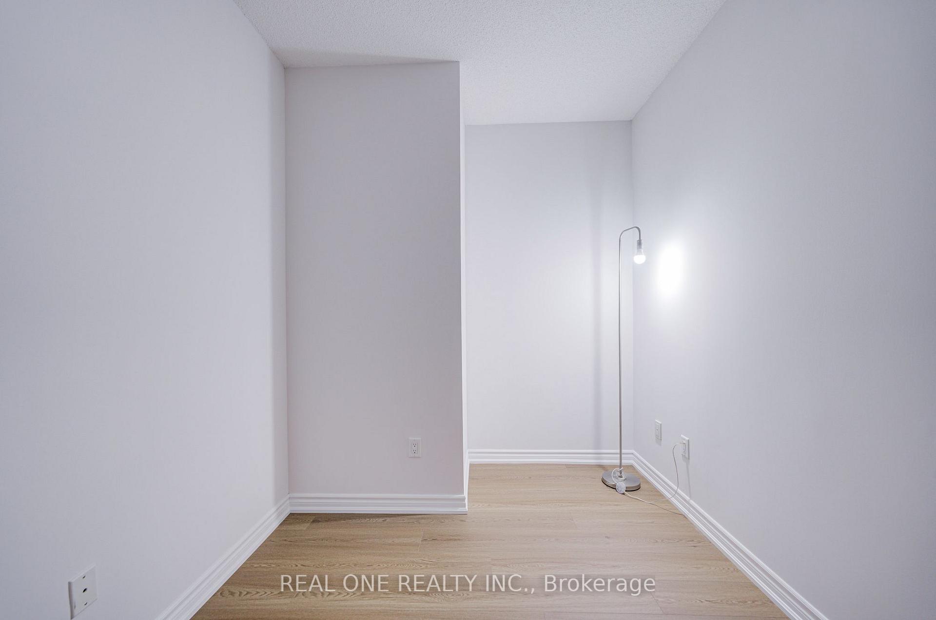 Photo 30 of Unit 5814, 386 Yonge Street, Toronto, Bay Street Corridor — HOMEH