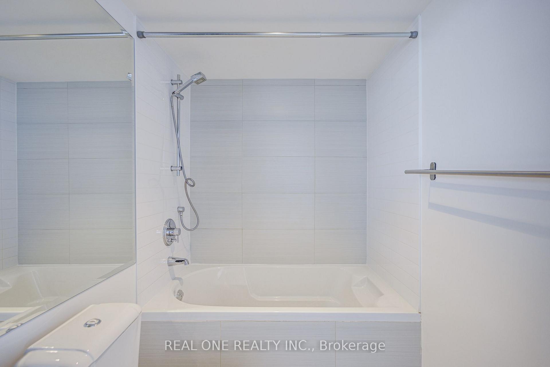 Photo 33 of Unit 5814, 386 Yonge Street, Toronto, Bay Street Corridor — HOMEH