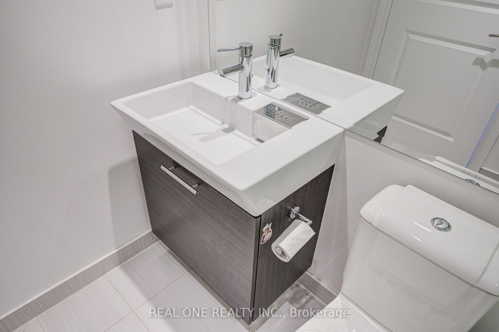 Photo 36 of Unit 5814, 386 Yonge Street, Toronto, Bay Street Corridor — HOMEH