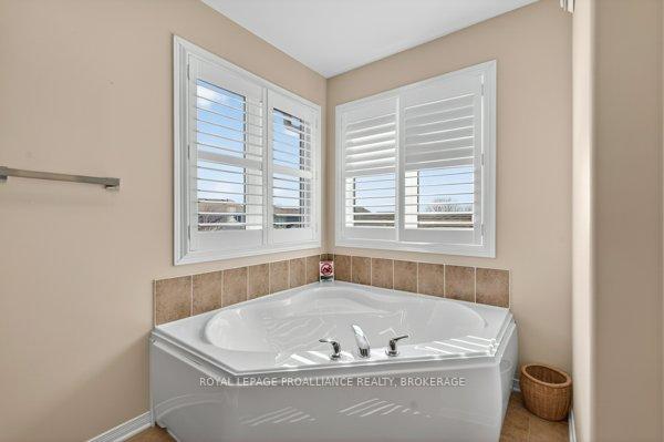 Photo 26 of 1425 Evergreen Drive, Kingston, City Northwest — HOMEH