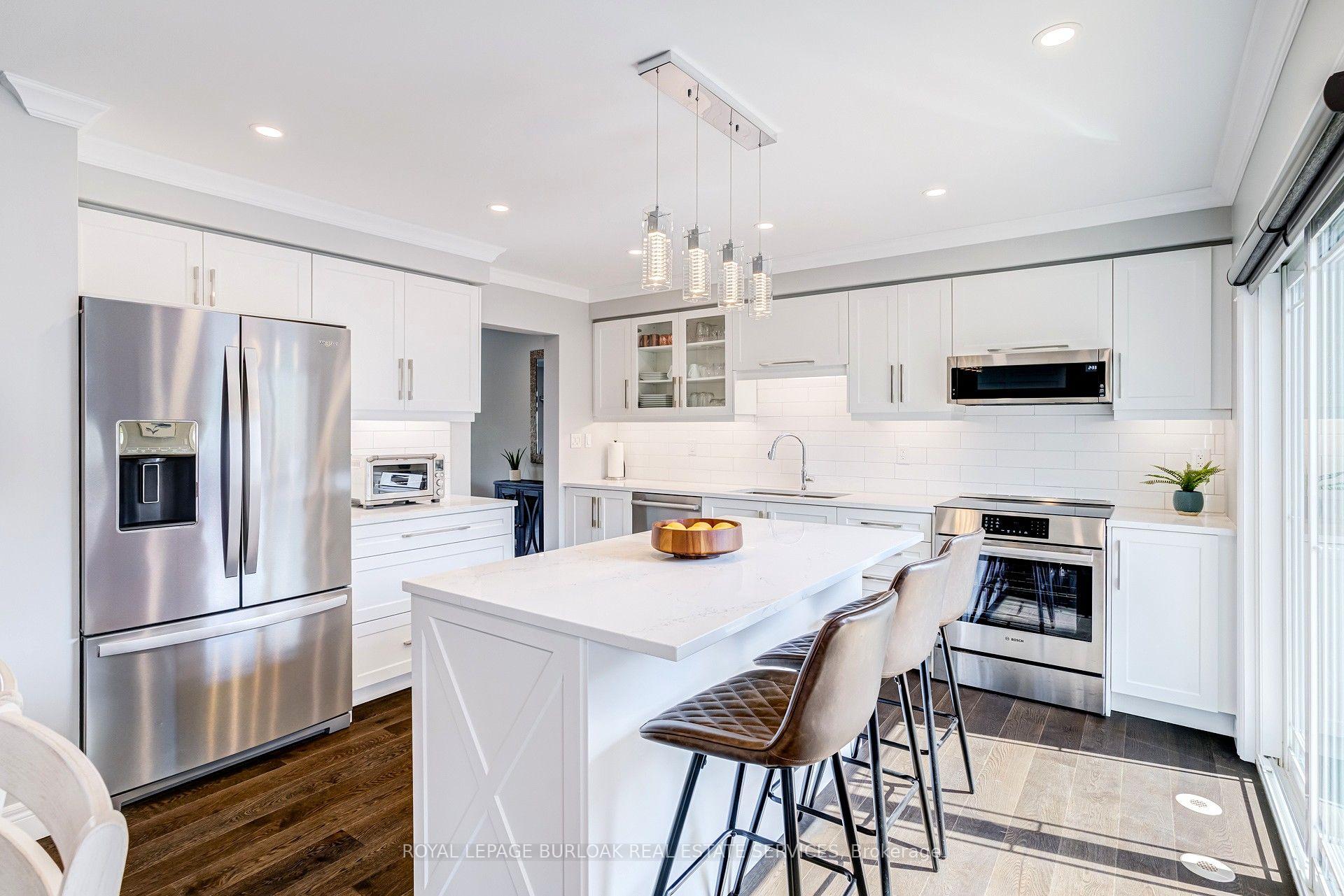 Photo 11 of 3202 Munson Crescent, Burlington, Alton — HOMEH
