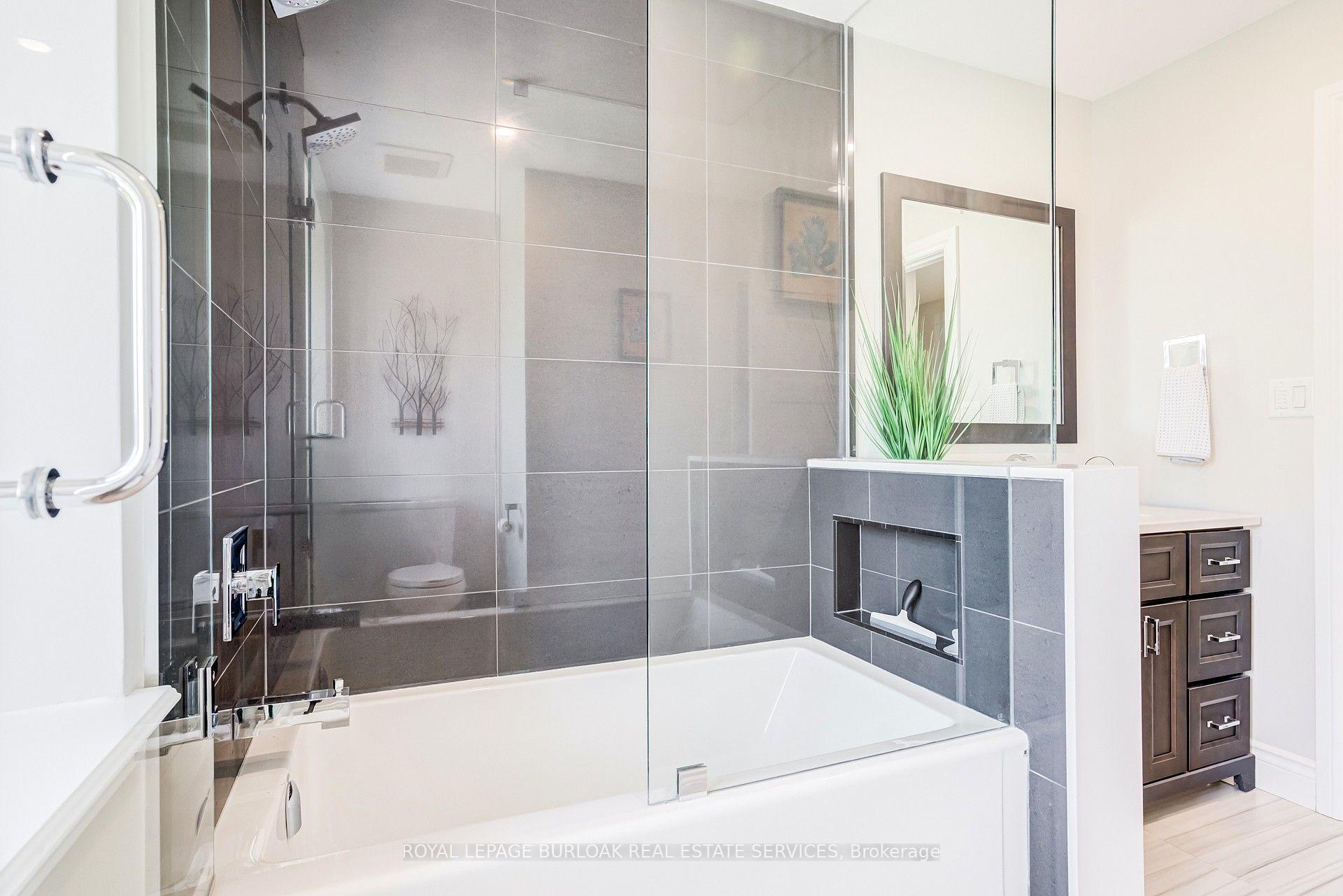 Photo 28 of 3202 Munson Crescent, Burlington, Alton — HOMEH