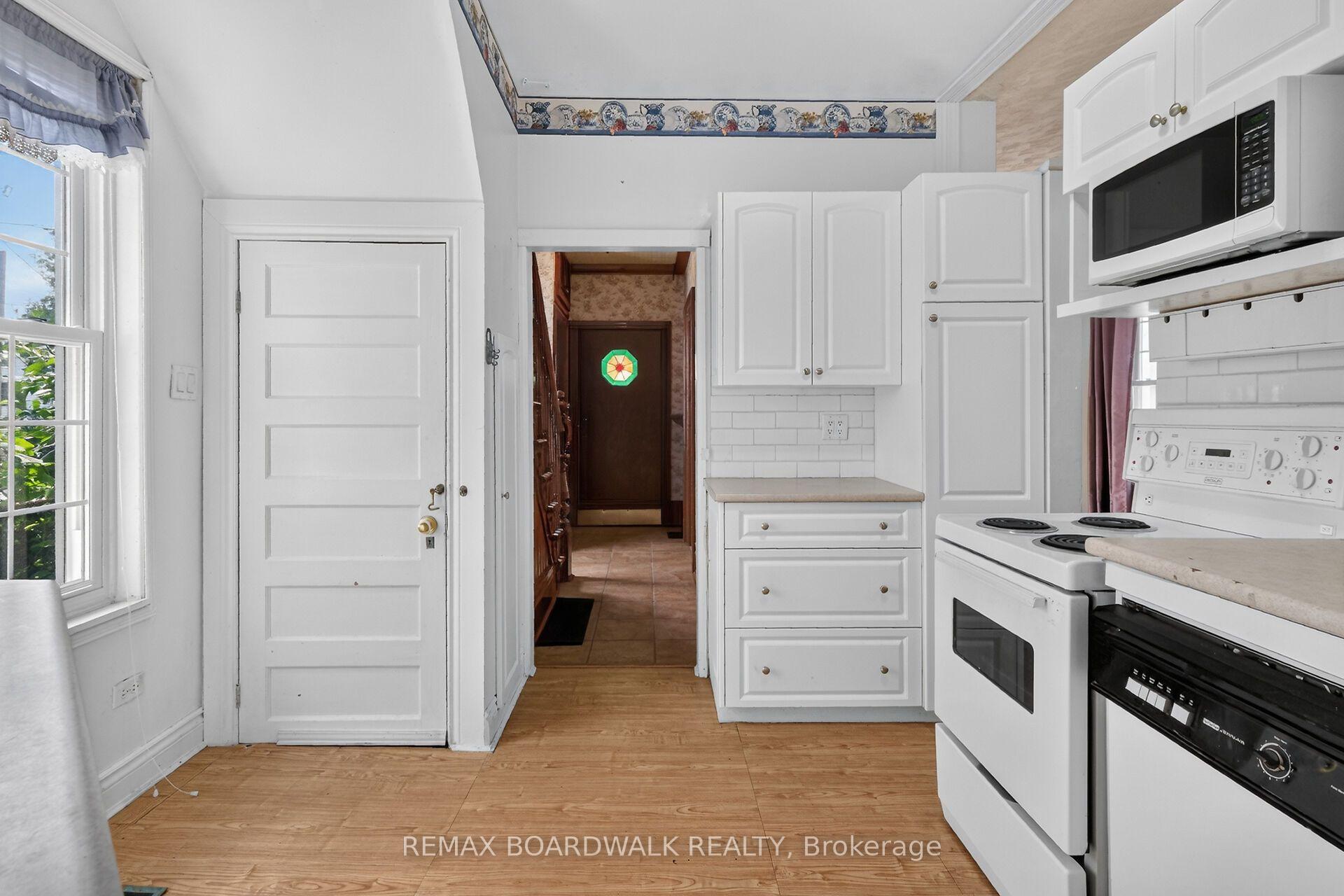Photo 13 of 17 Francis Street, Carleton Place, Carleton Place — HOMEH