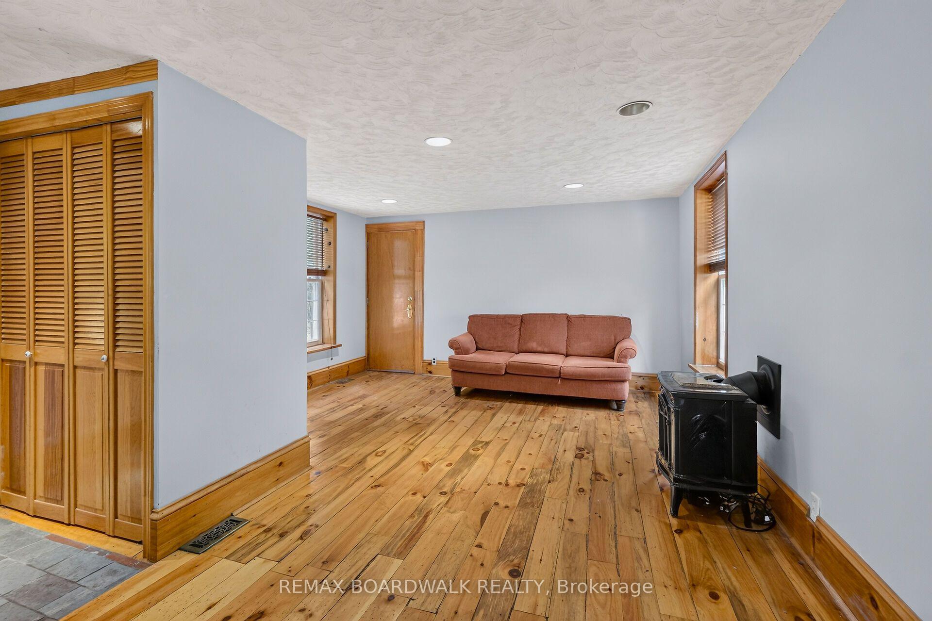 Photo 19 of 17 Francis Street, Carleton Place, Carleton Place — HOMEH