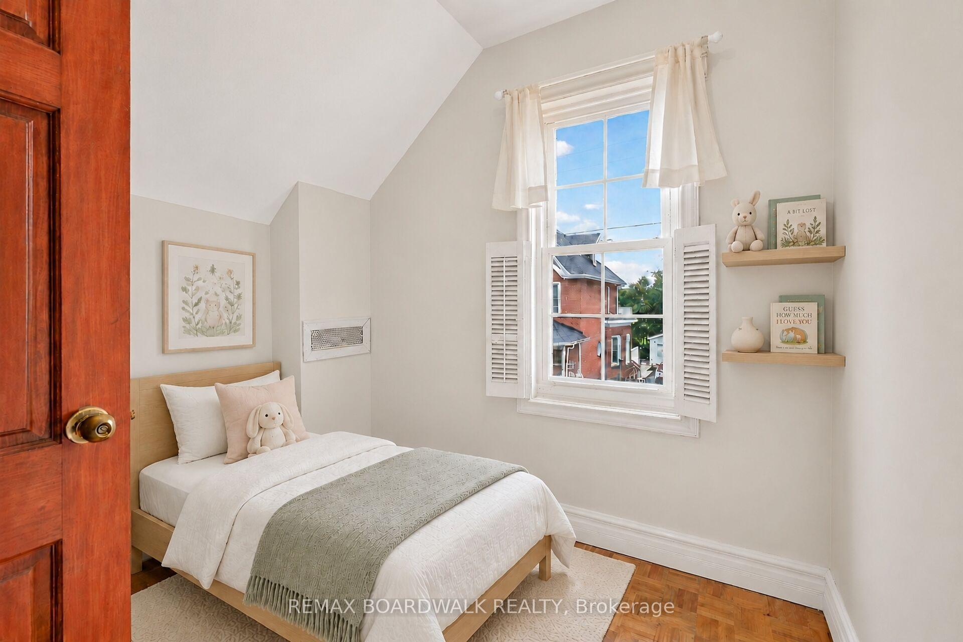 Photo 26 of 17 Francis Street, Carleton Place, Carleton Place — HOMEH