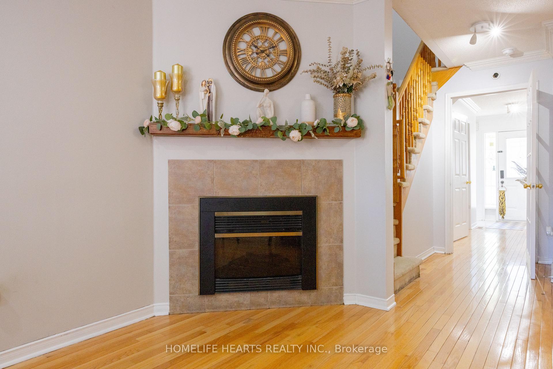 Photo 7 of 87 Sunfield Road, North York, Downsview-Roding-CFB — HOMEH